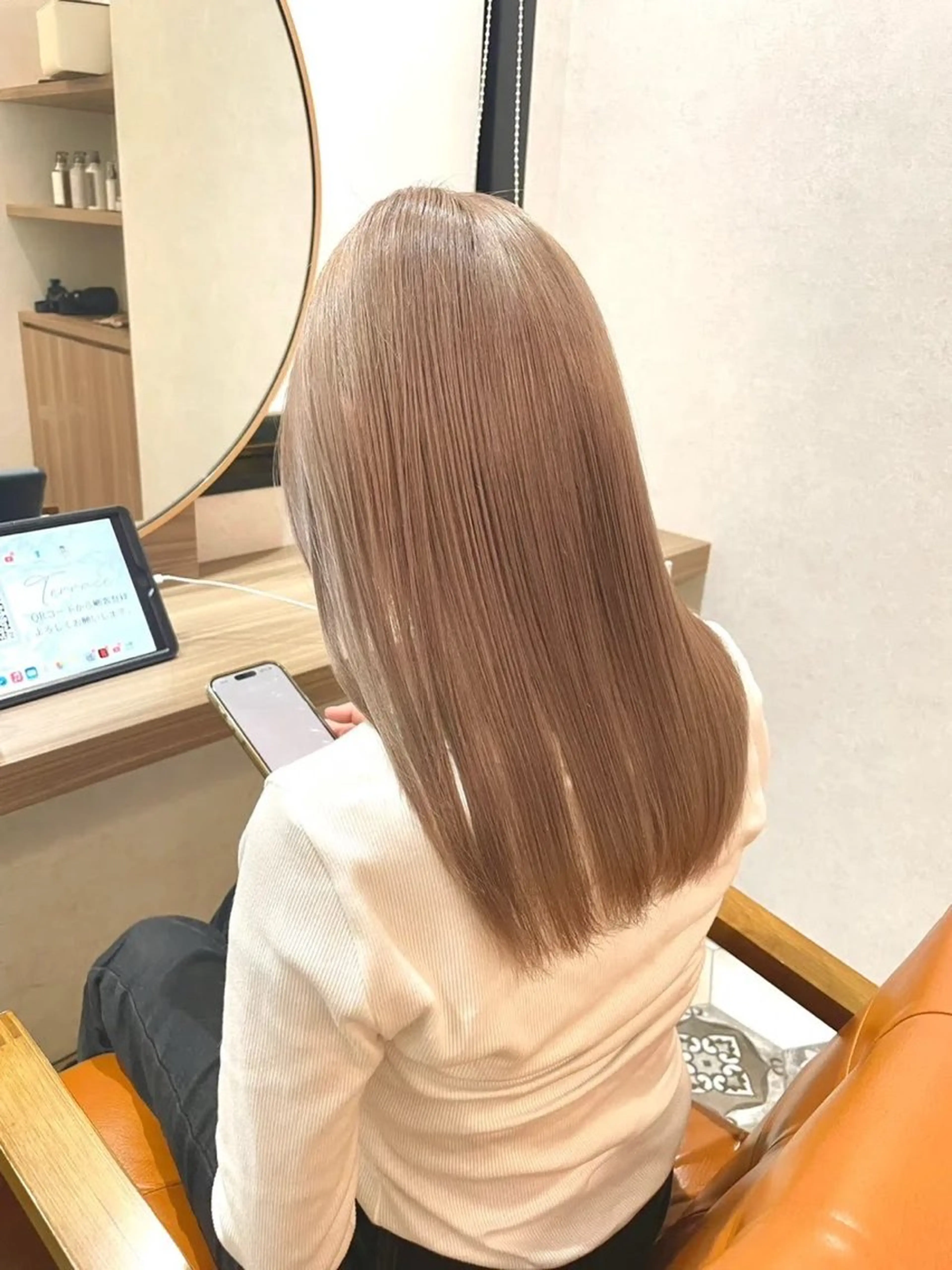 セミロング トリートメント ヘアカラー 💎艶髪／美髪特化 世麗💎のヘアスタイル