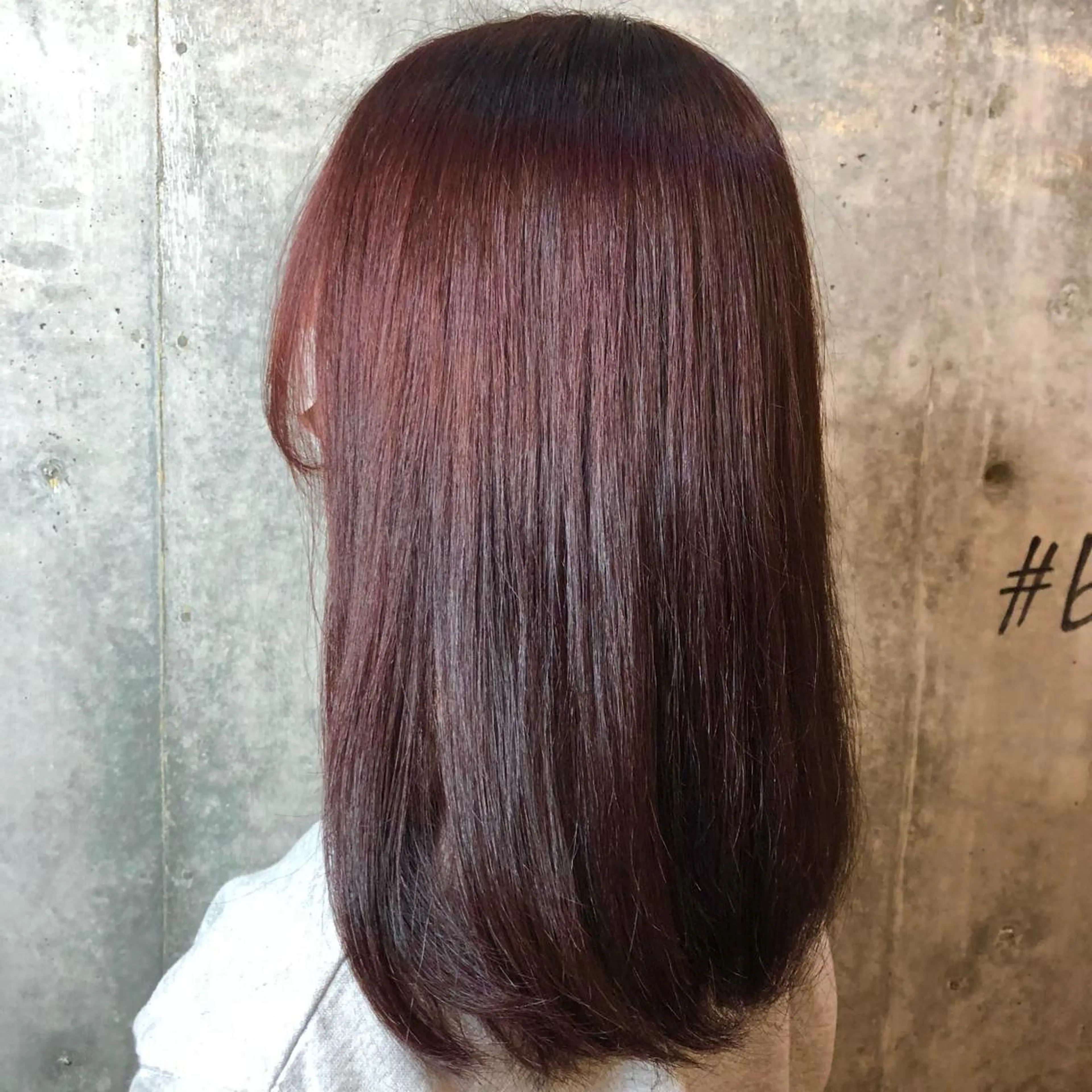 ミディアム ✨レイヤー/透明感 /豊嶋里緒✨のヘアスタイル