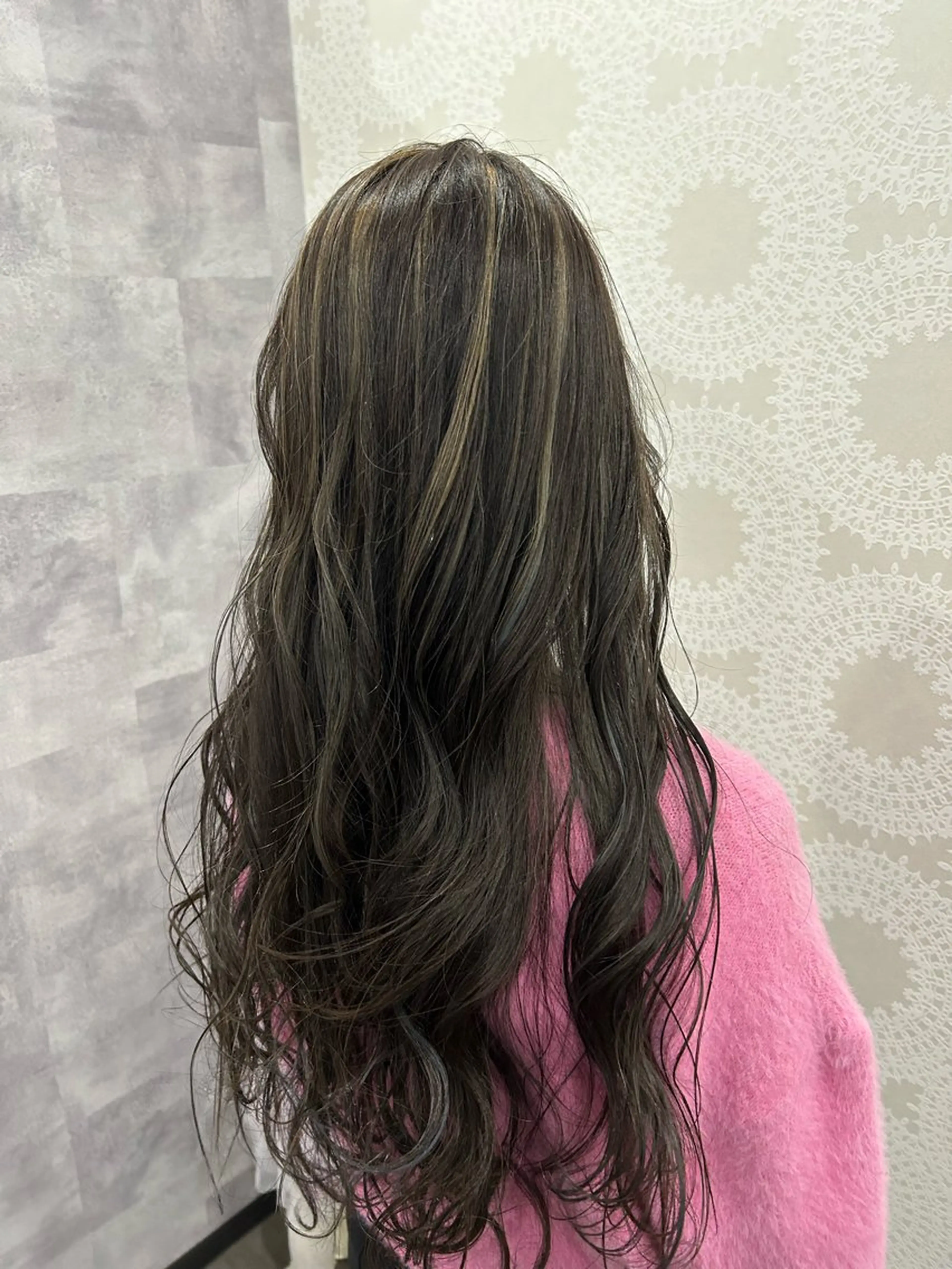 ロング カラー ベージュカラー ハイライトカラー ハイライト Seaツイスト/ ユウガのヘアスタイル