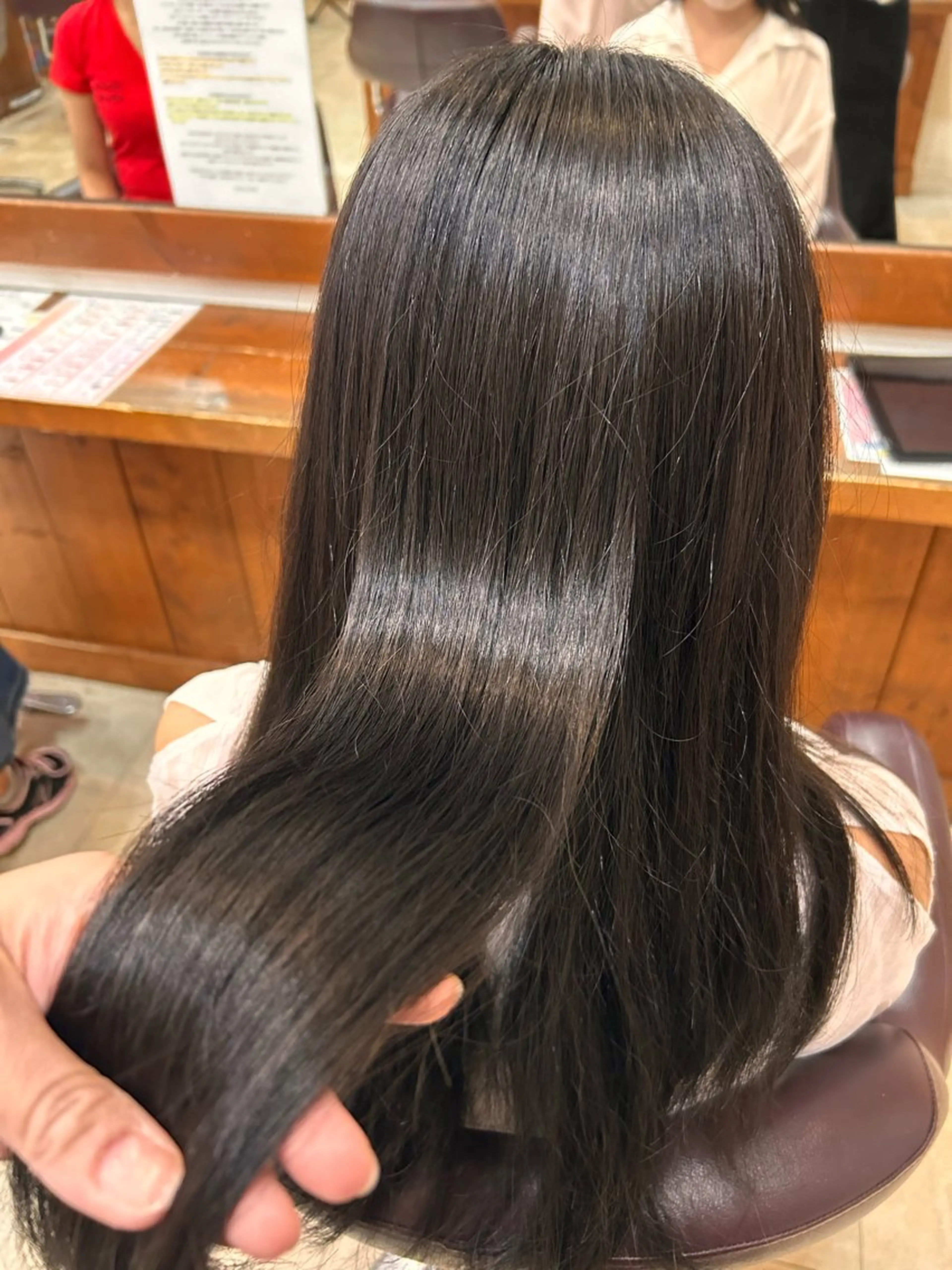 ロング くせ毛 ヘアカラー 艶髪カラー┊︎ レイヤーボブ🍀きりのヘアスタイル