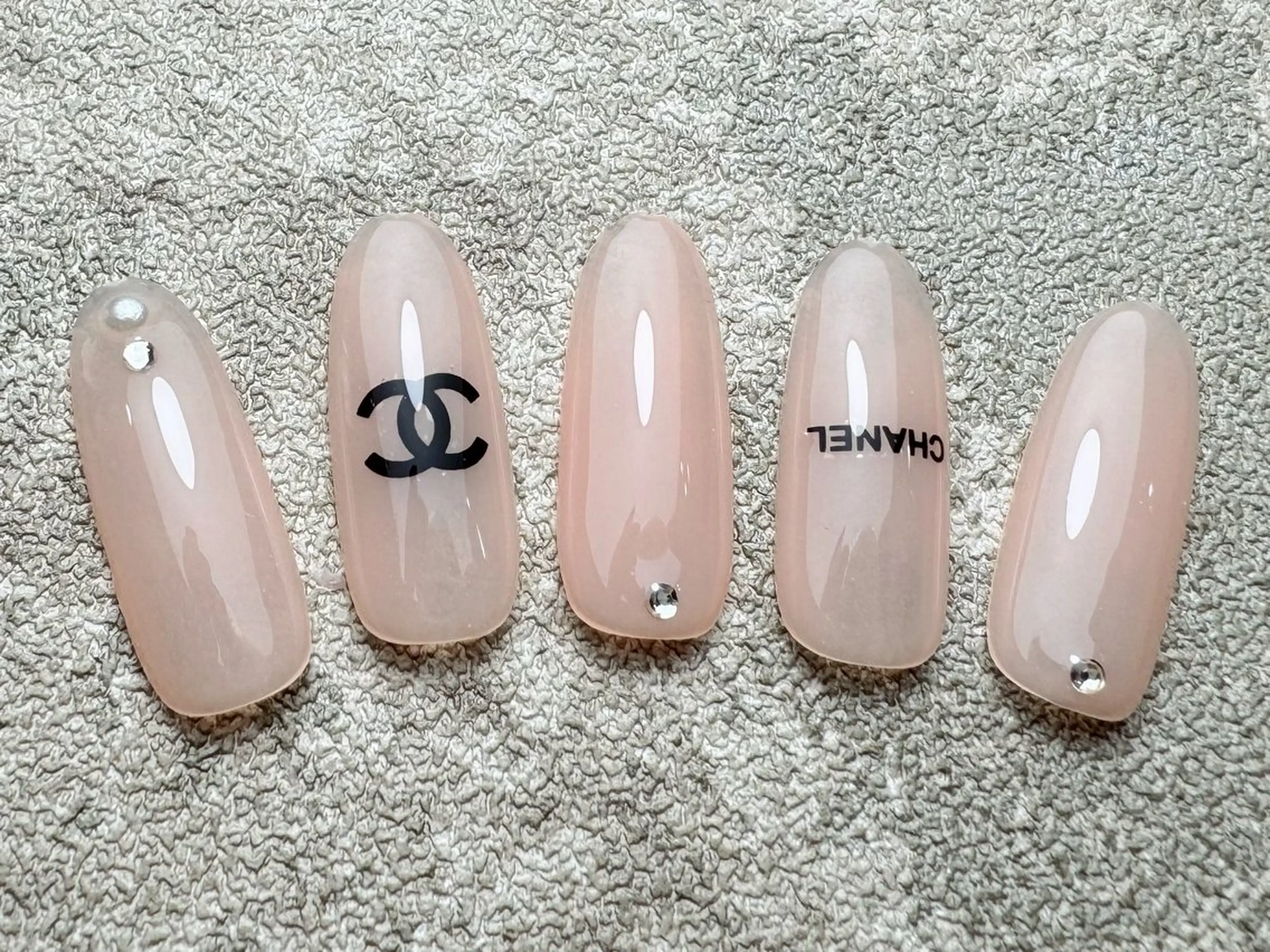 ネイル ハンドネイル マジック ミラーのネイルデザイン