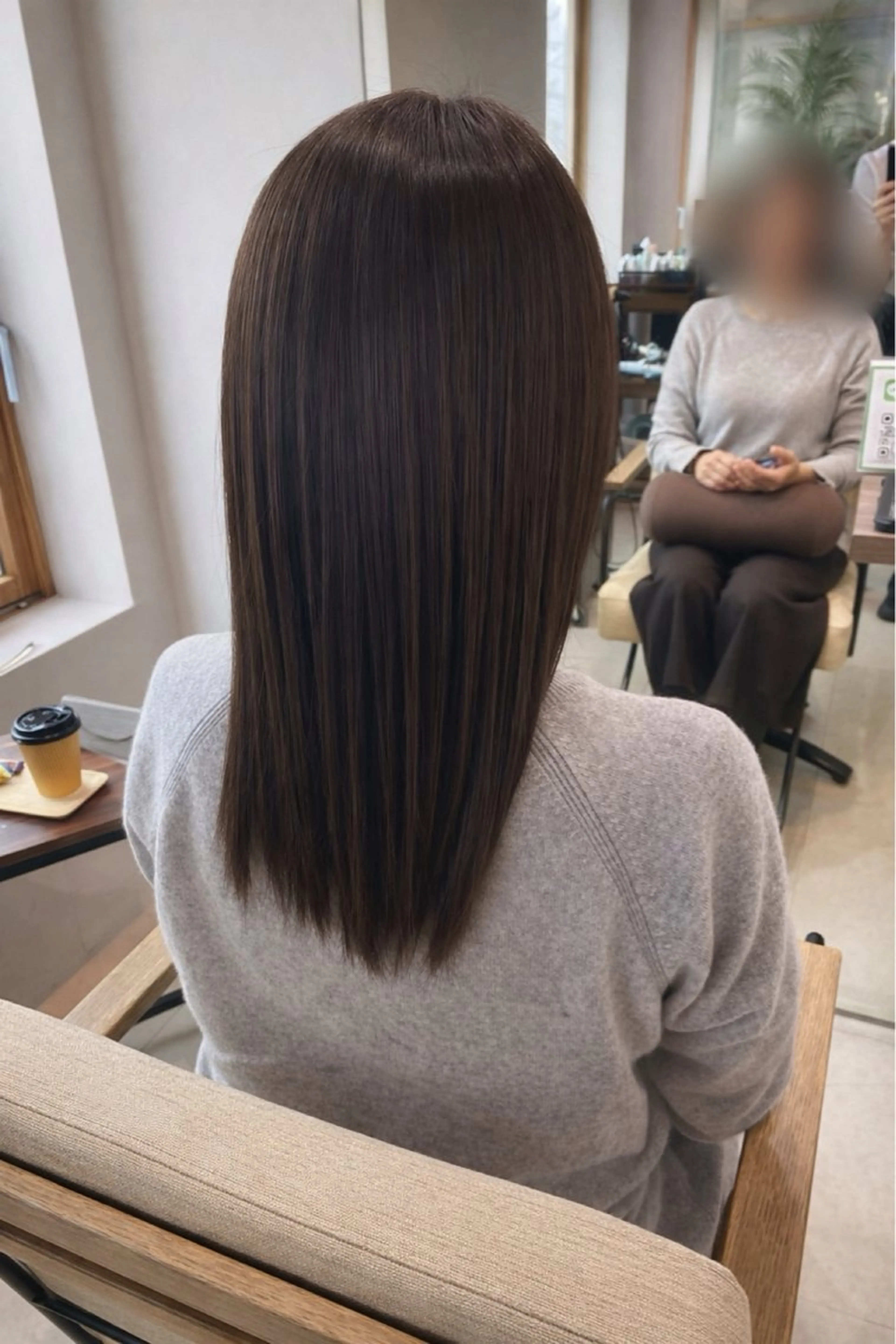 カラー 井出 くるみのヘアスタイル