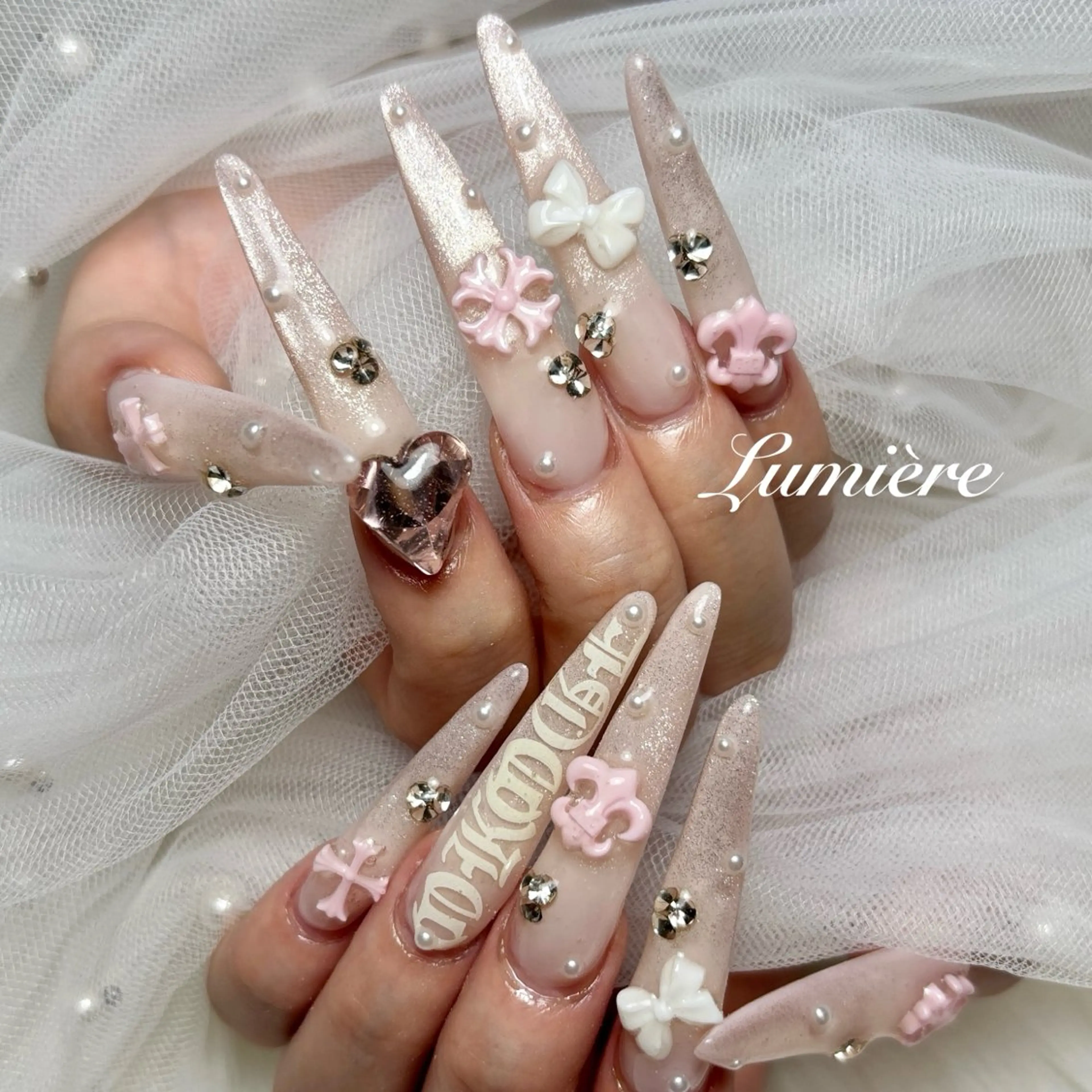 ネイル ロングネイル スーパーロングネイル ハンドネイル Lumière/ 超ロング/ワンホンのネイルデザイン