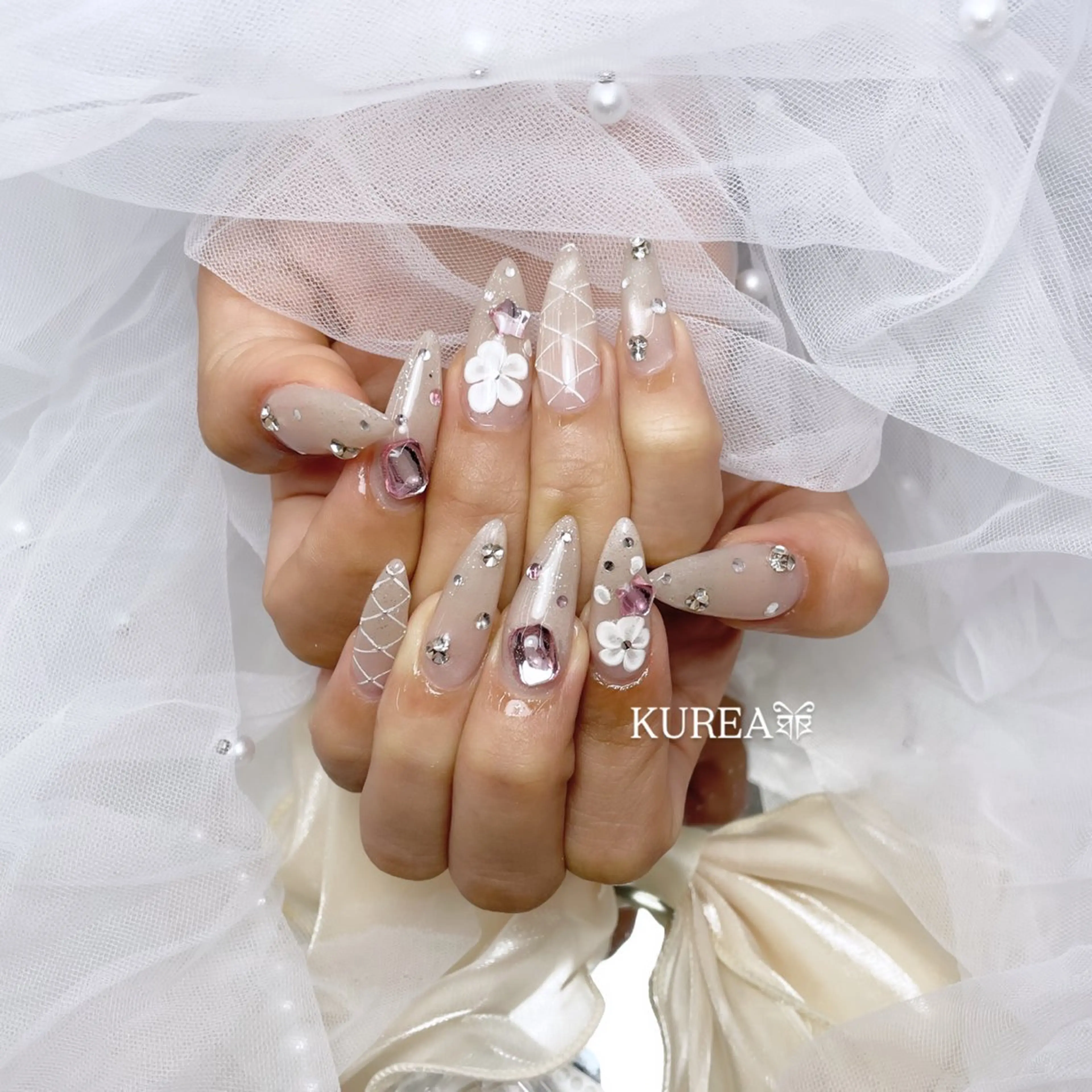 ネイル ハンドネイル ALPHA. KUREAのネイルデザイン