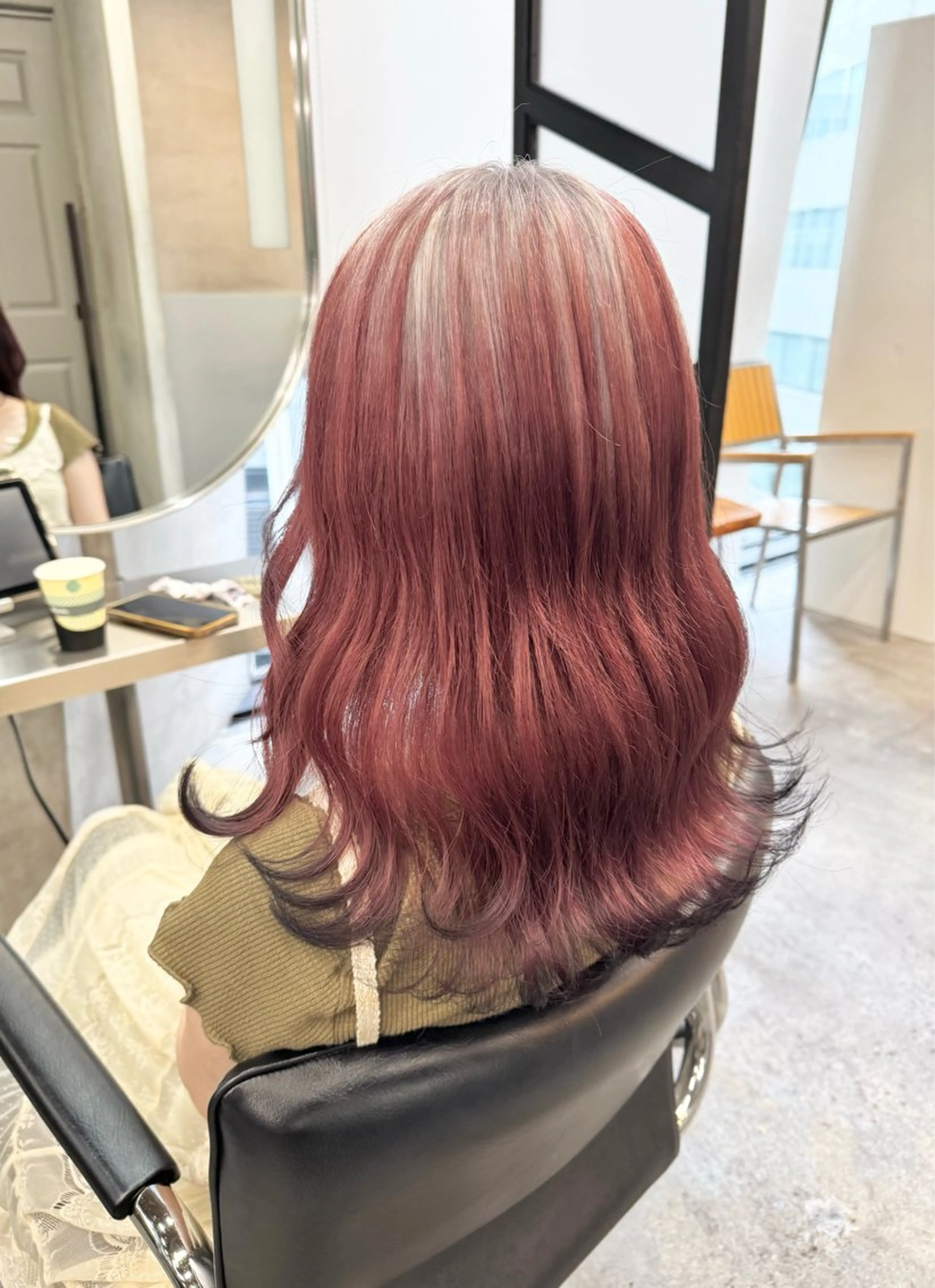 セミロング カラー 髪質改善＆艶カラー Zina💋池袋のヘアスタイル