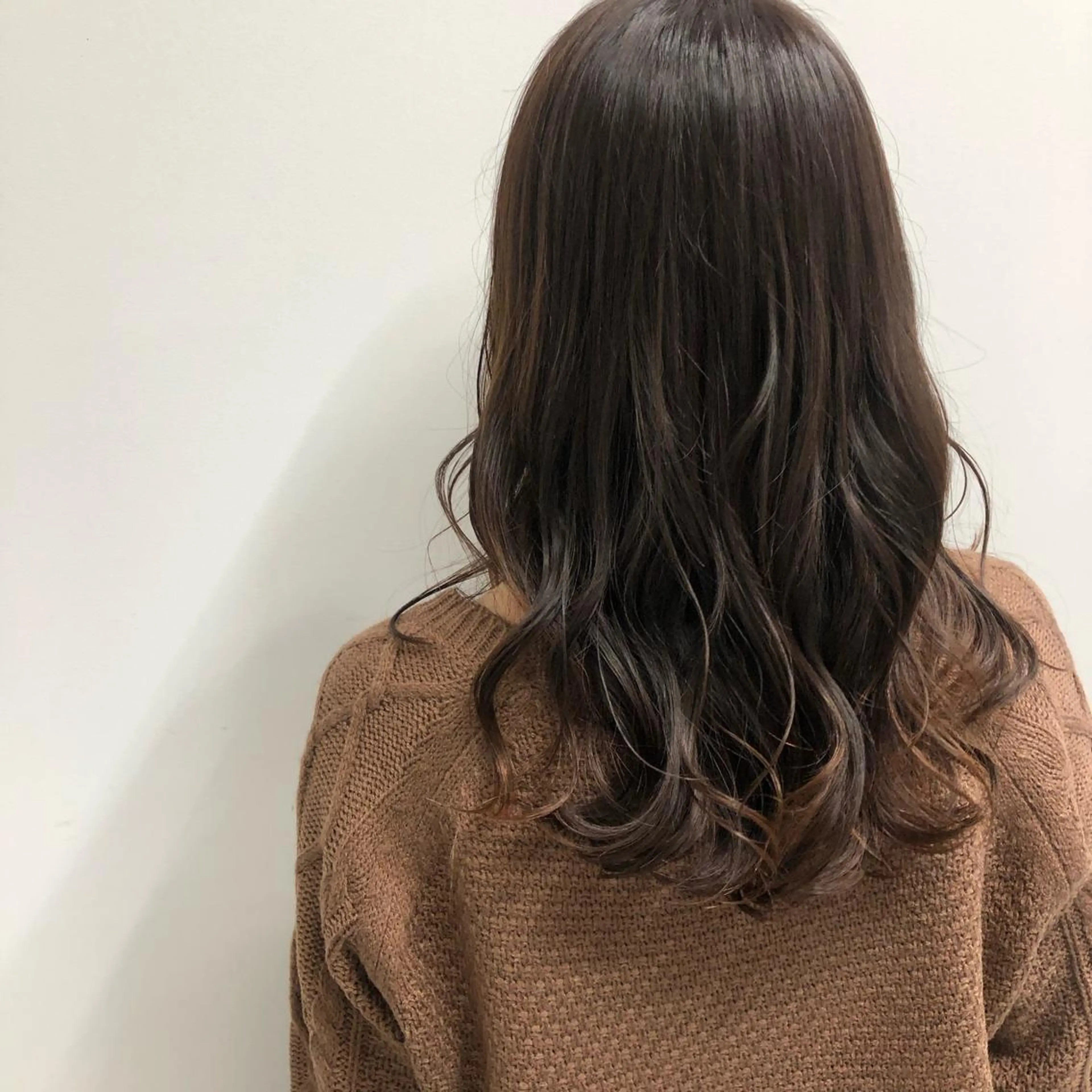 セミロング カラー カット ヘアカラー トリートメント 山本 佳奈のヘアスタイル