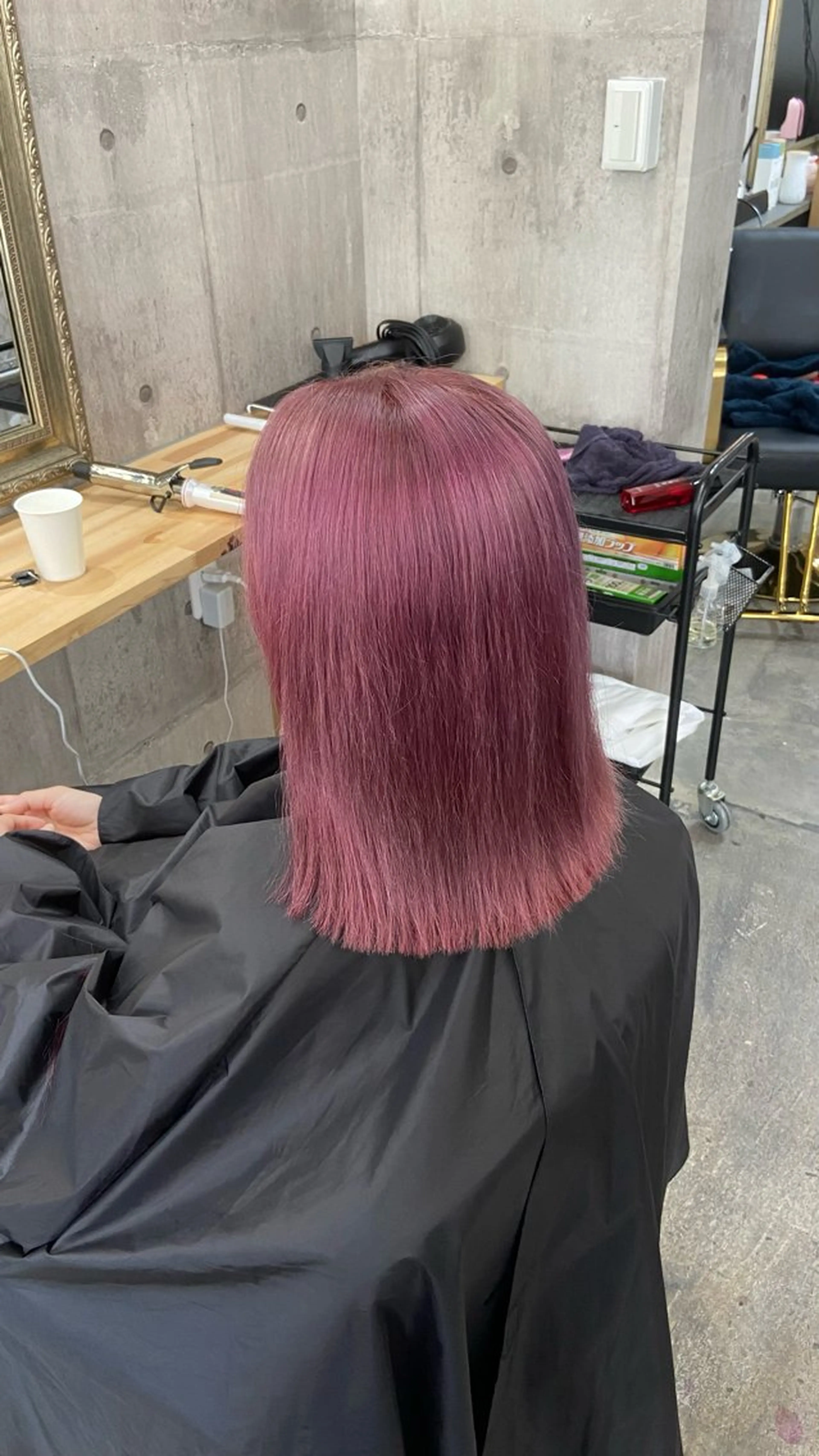 ミディアム カラー ベージュカラー ブリーチ ダブルカラー ピンクカラー ピンクベージュ カット ヘアカラー Sunny side 大名   RIOのヘアスタイル