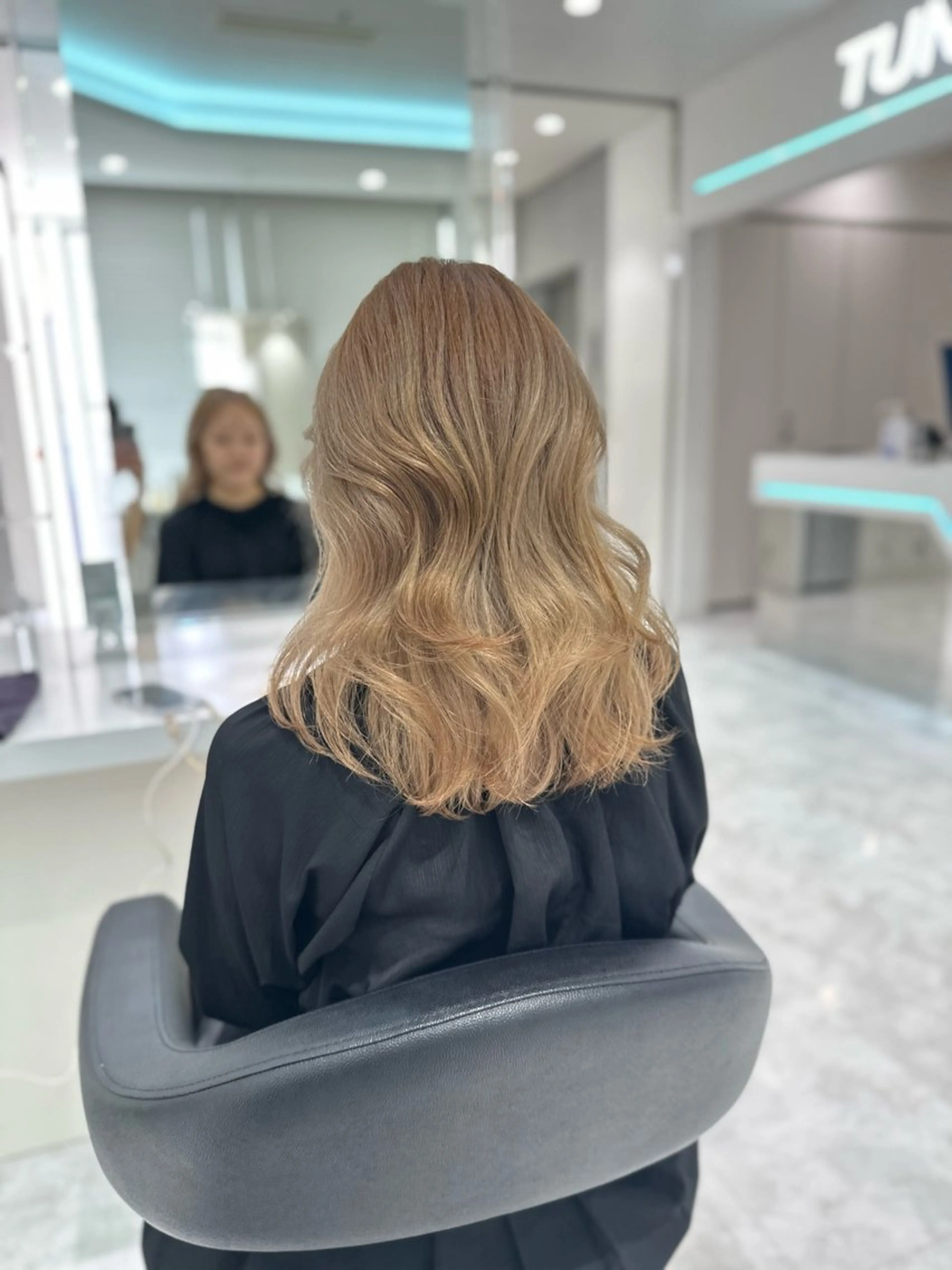 ロング カラー 🪞ハイトーン特化 🪞KEISUKEのヘアスタイル