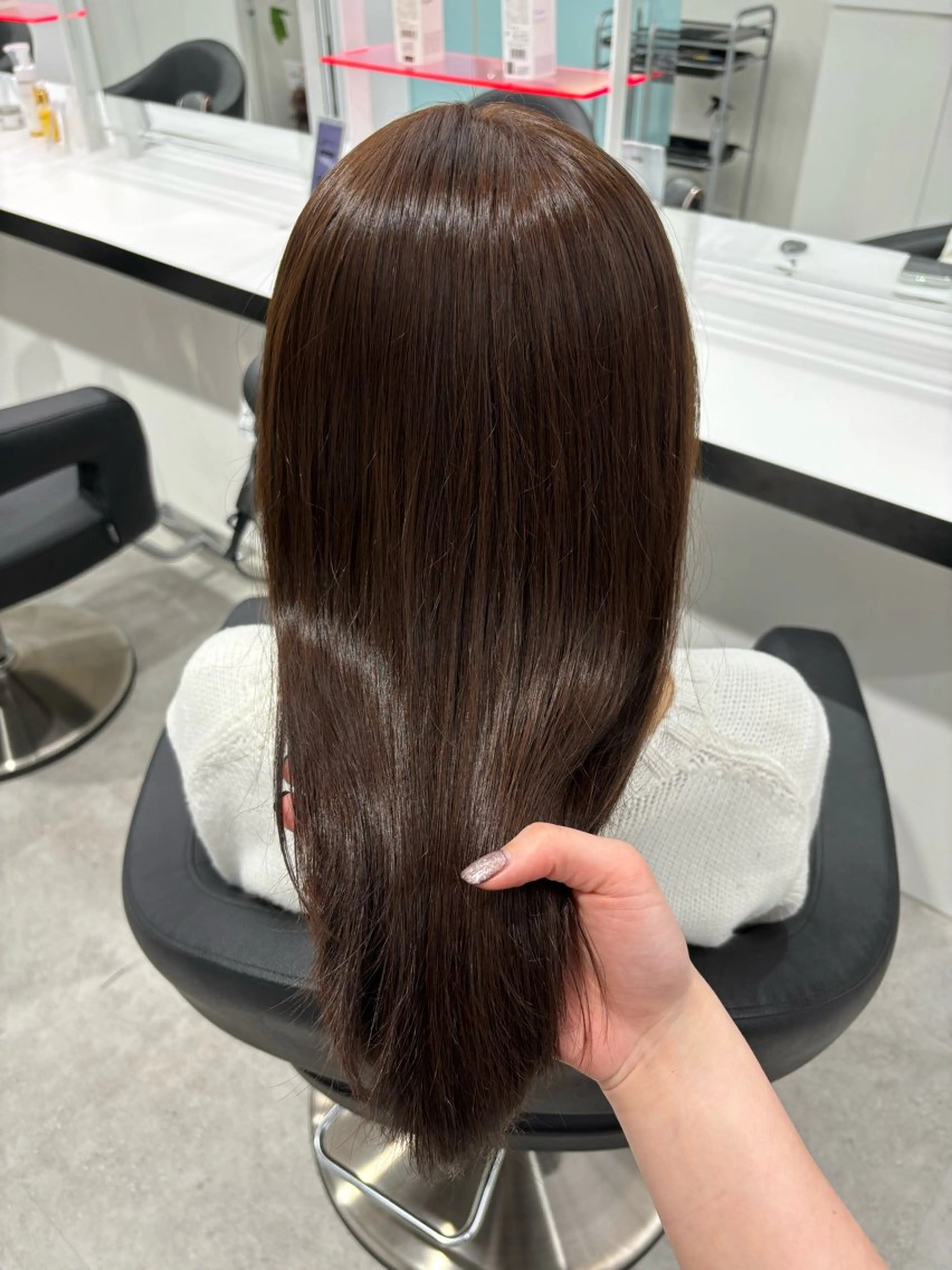 💕ブラウン🧳限定💕U24の方に‼︎ワンカラー➕高保湿トリートメント➕炭酸スパ🚿➕似合わせカット💕の写真