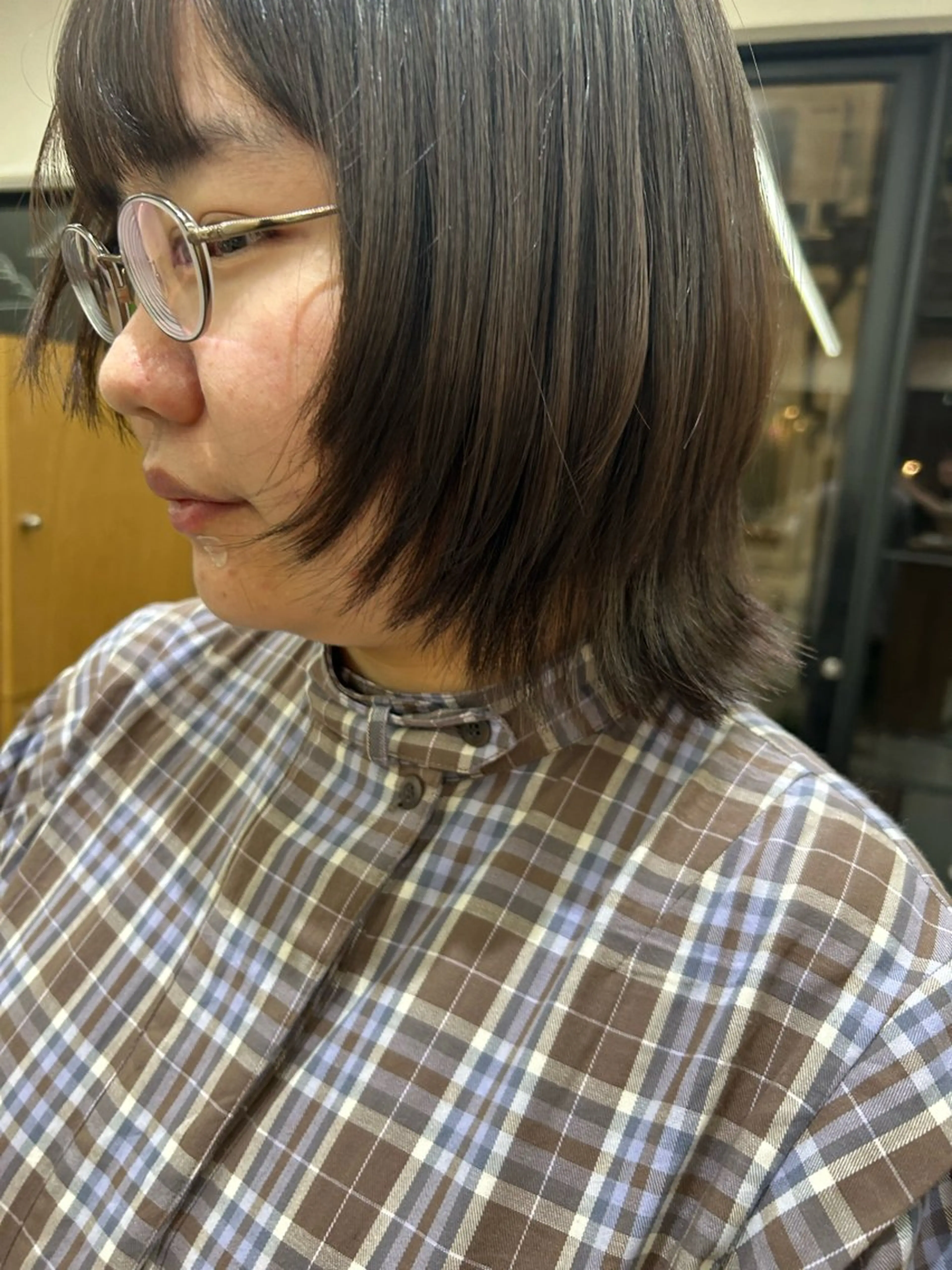 ショート ウルフカット なつめ🐶ショート ベージュカラーのヘアスタイル