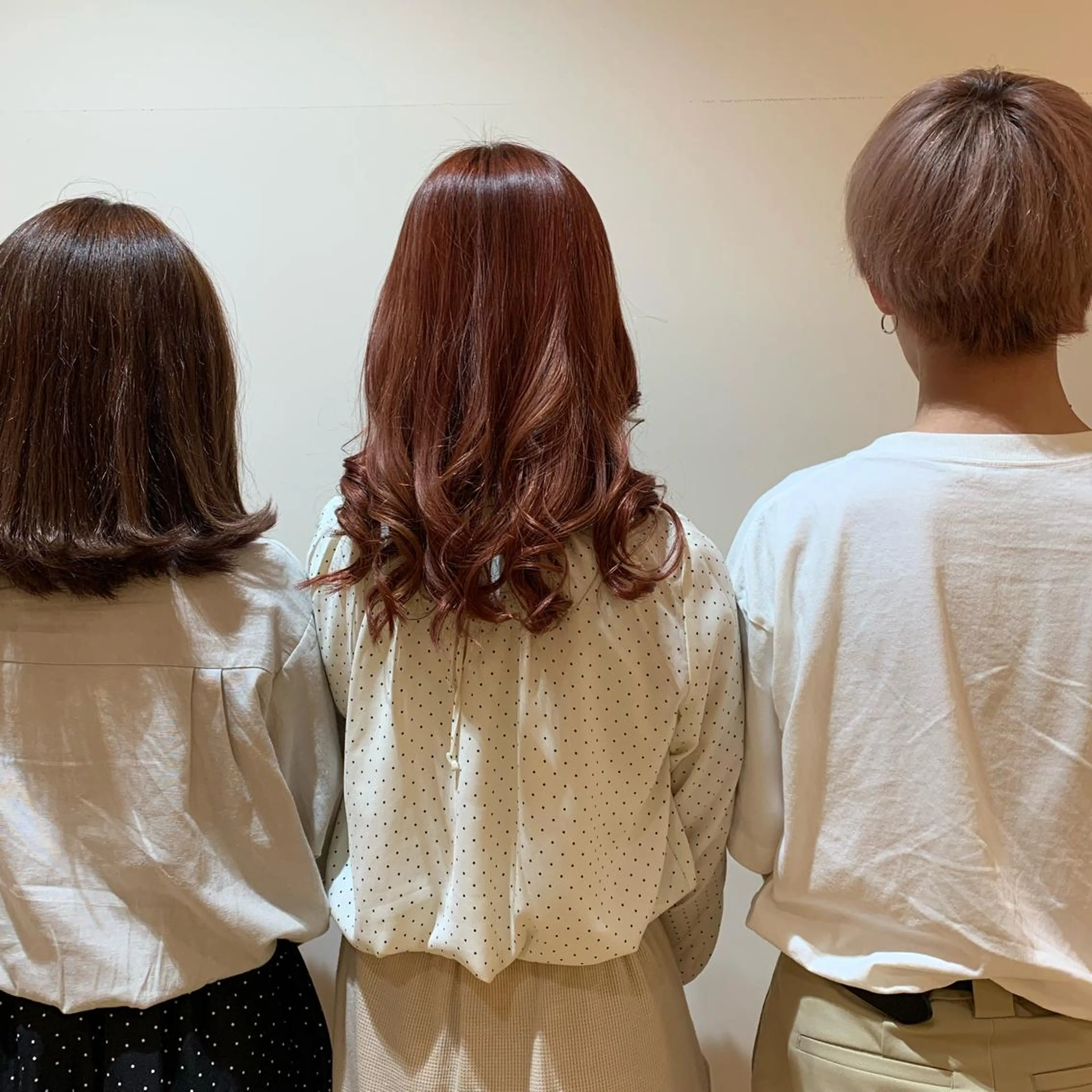 ミディアム カラー ピンクカラー 齊藤 衣梨佳のヘアスタイル