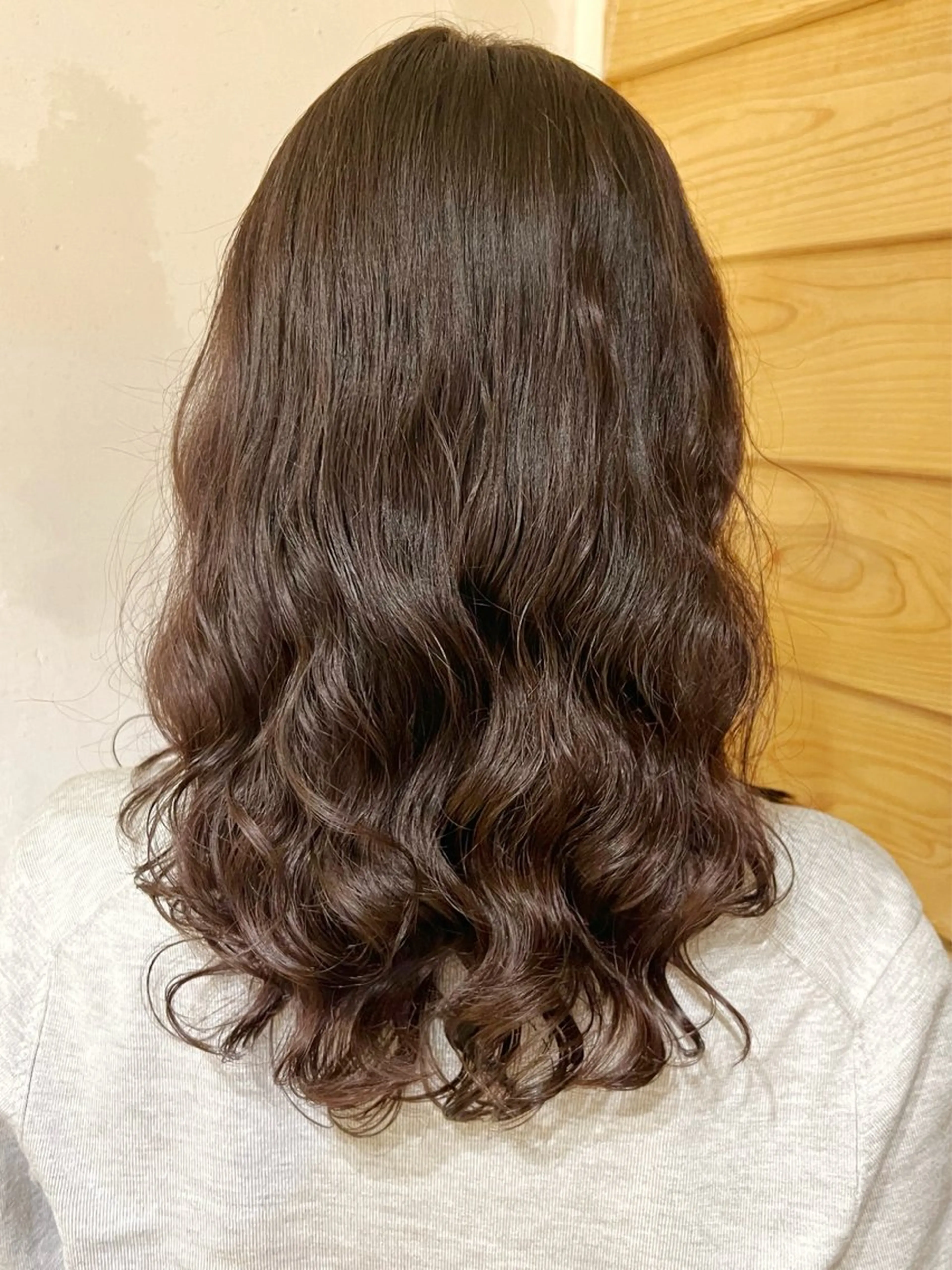 ロング 縮毛矯正 カット パーマ トリートメント コテ巻き風パーマ サトウタケル 表参道のヘアスタイル