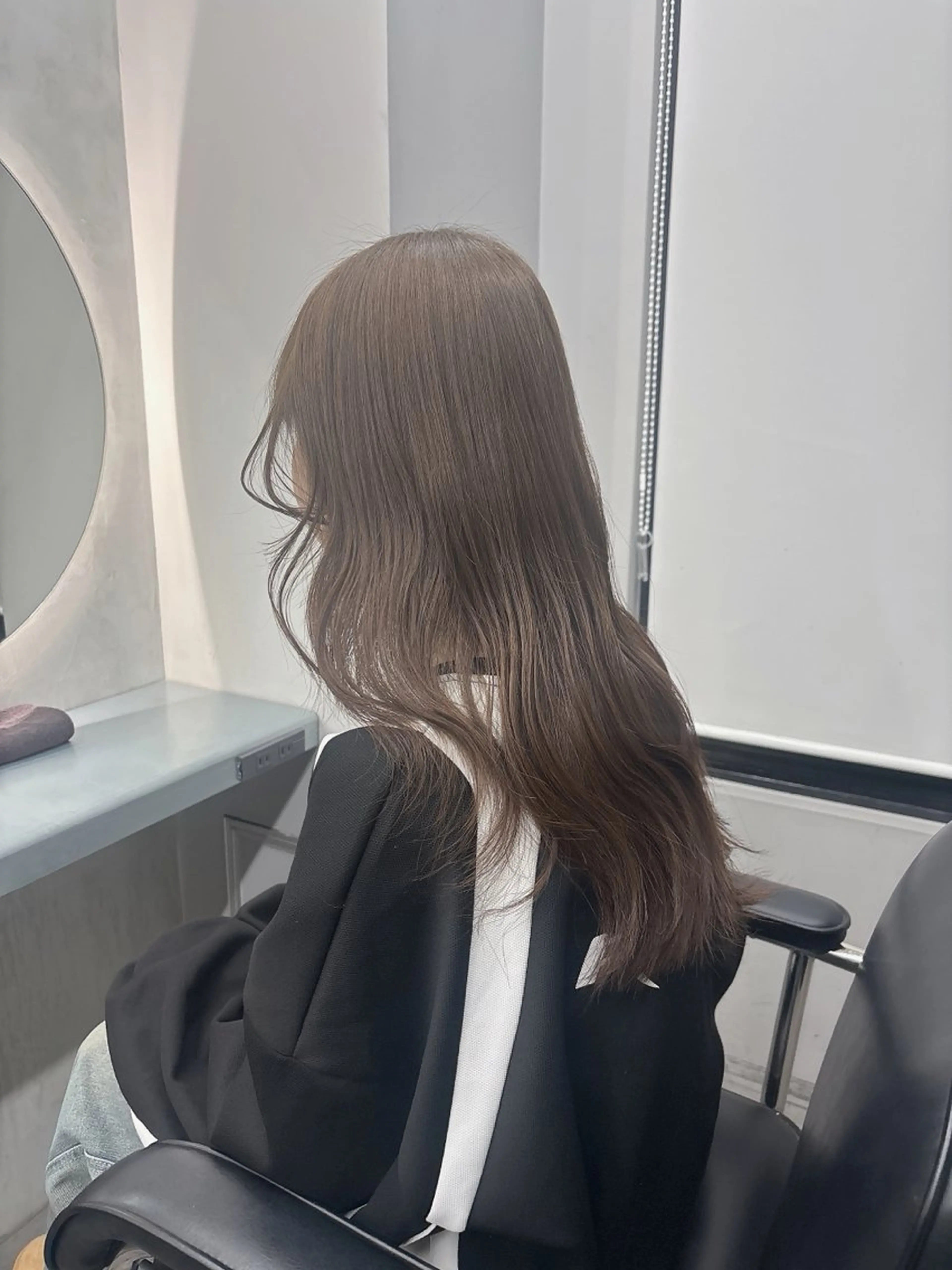 セミロング カラー ヘアカラー ベージュ/グレージュ 🧸あやか/表参道のヘアスタイル