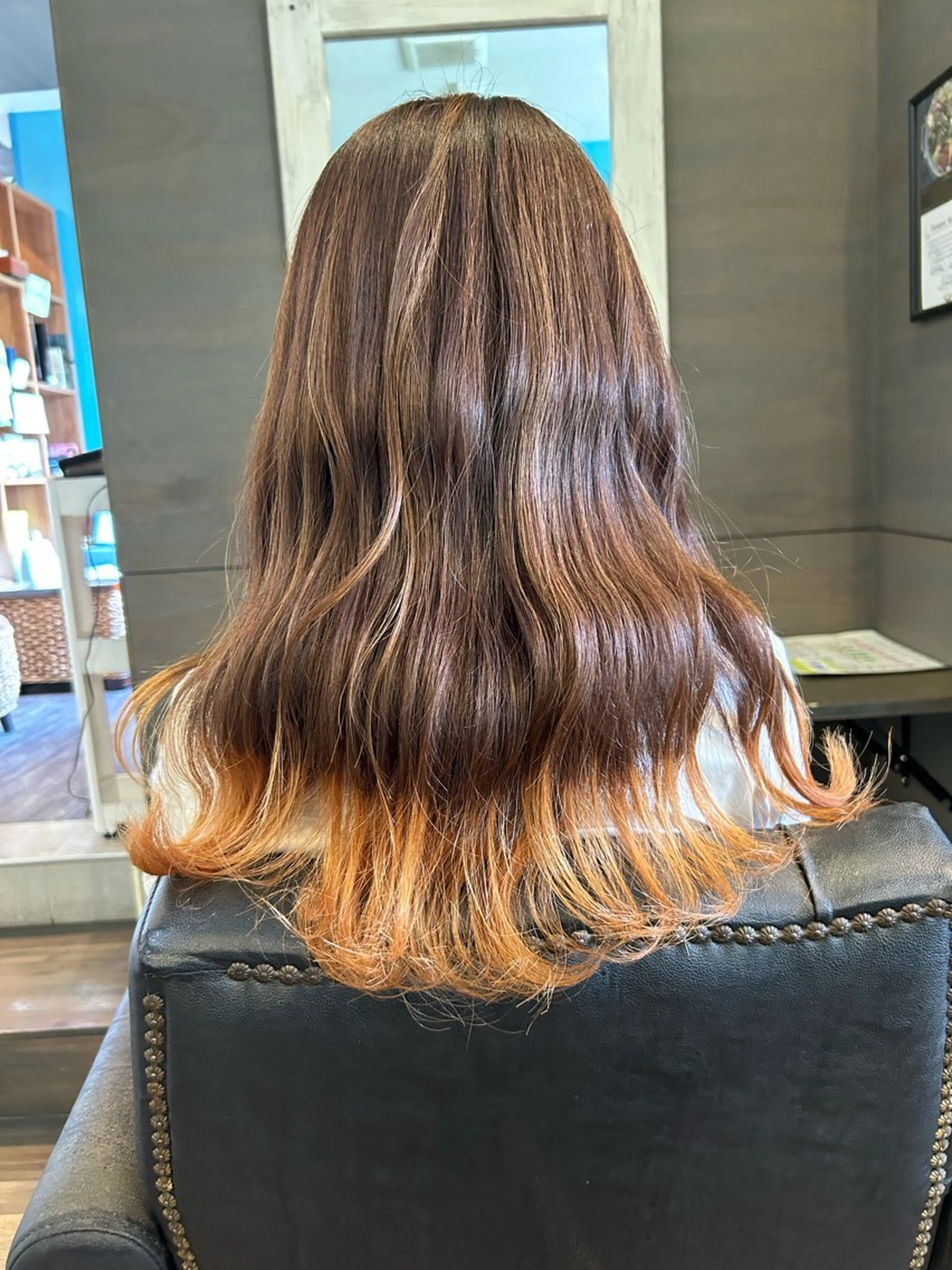 ロング カラー ブリーチ オレンジ 谷 未来美のヘアスタイル