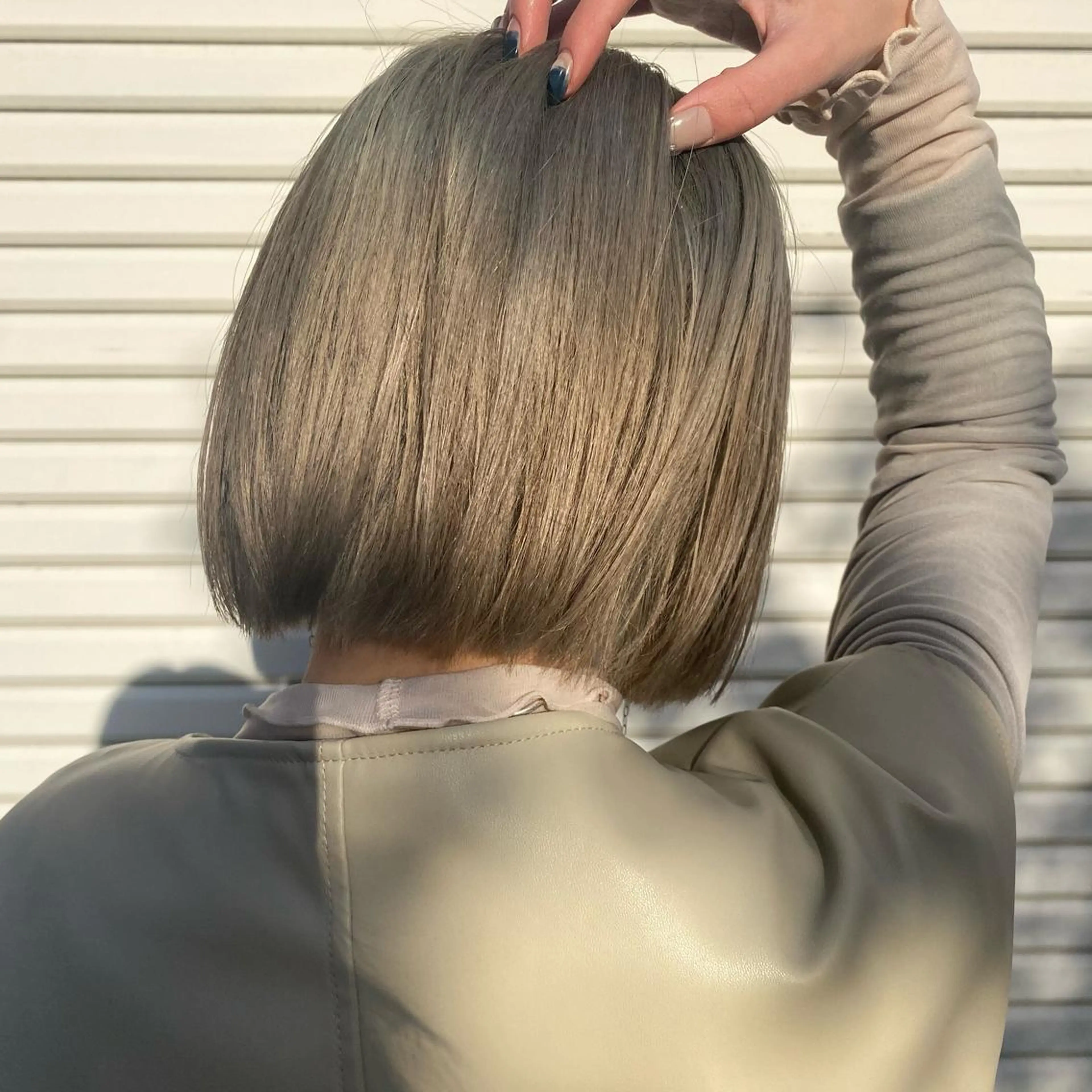 ショート カラー パーマ ヘアアレンジ ブロンド ハイトーン/透け感 カラー🎀真香のヘアスタイル