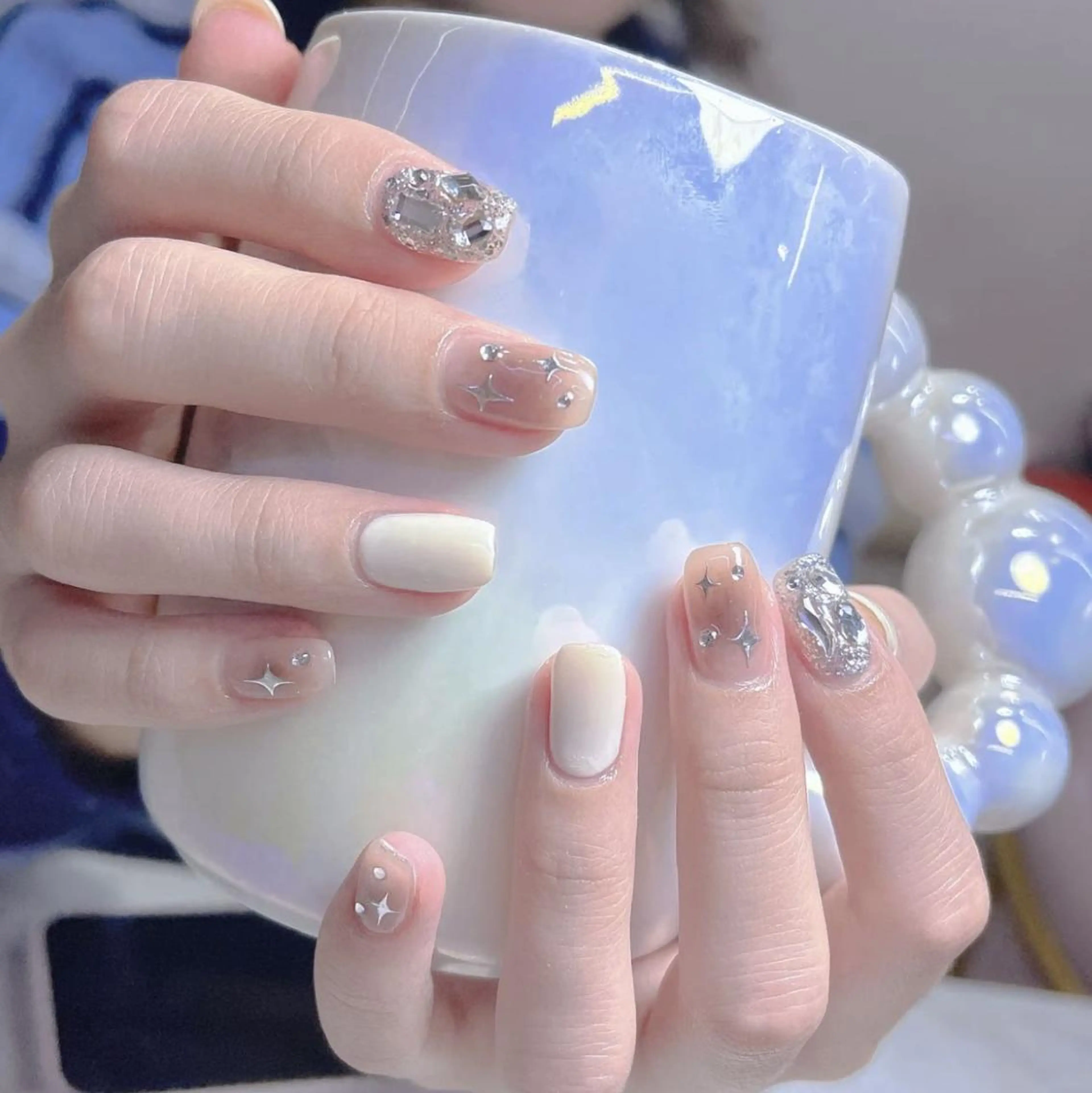 ネイル シンプルネイル Queens ひなのネイルデザイン