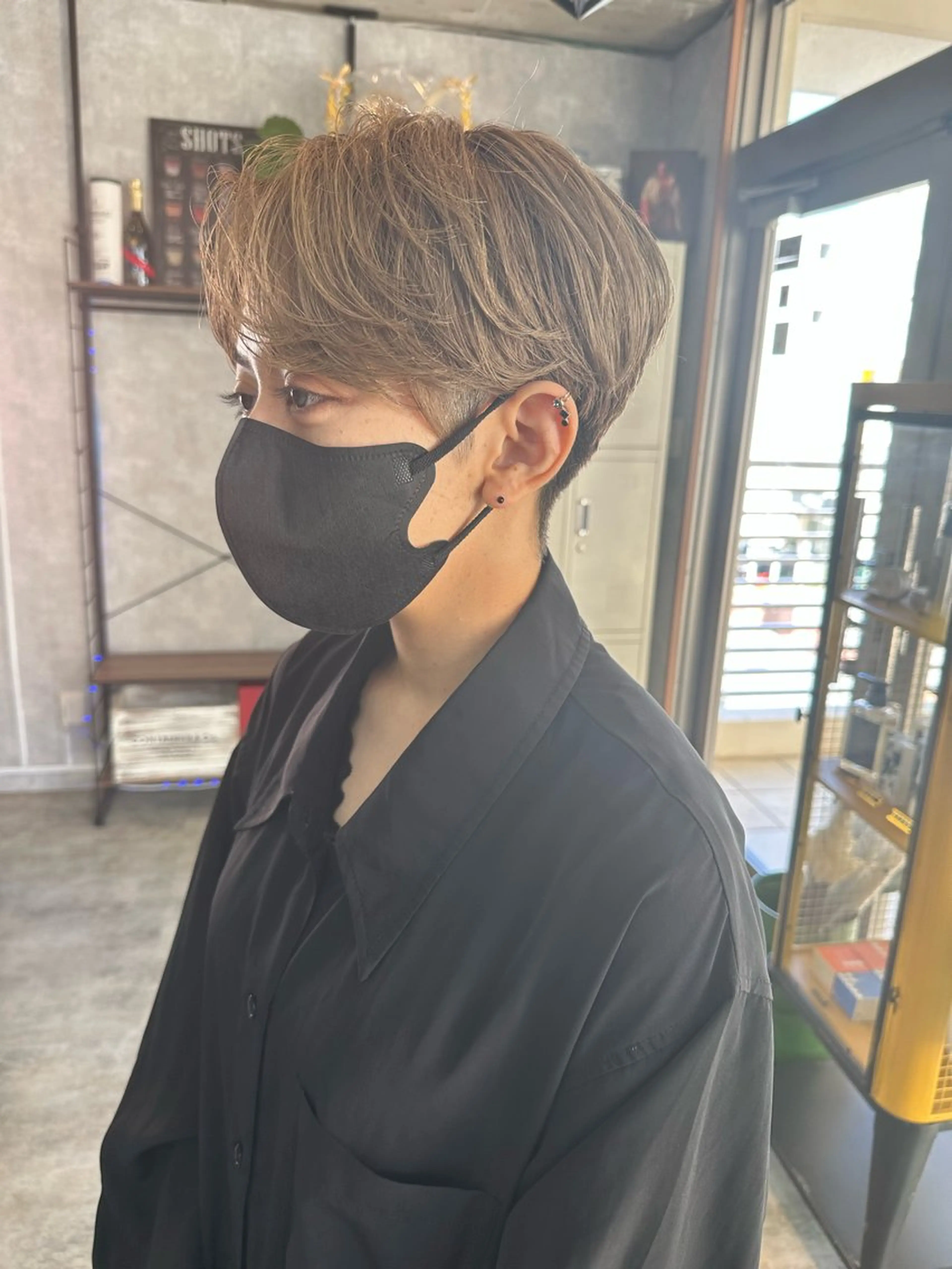 ショート 切りっぱなしボブ ショートボブ ハンサムショート 丸みショート ボブ カット ヘアカラー トリートメント モテ髪/ボブ/ショー ト/アダチフウトのヘアスタイル