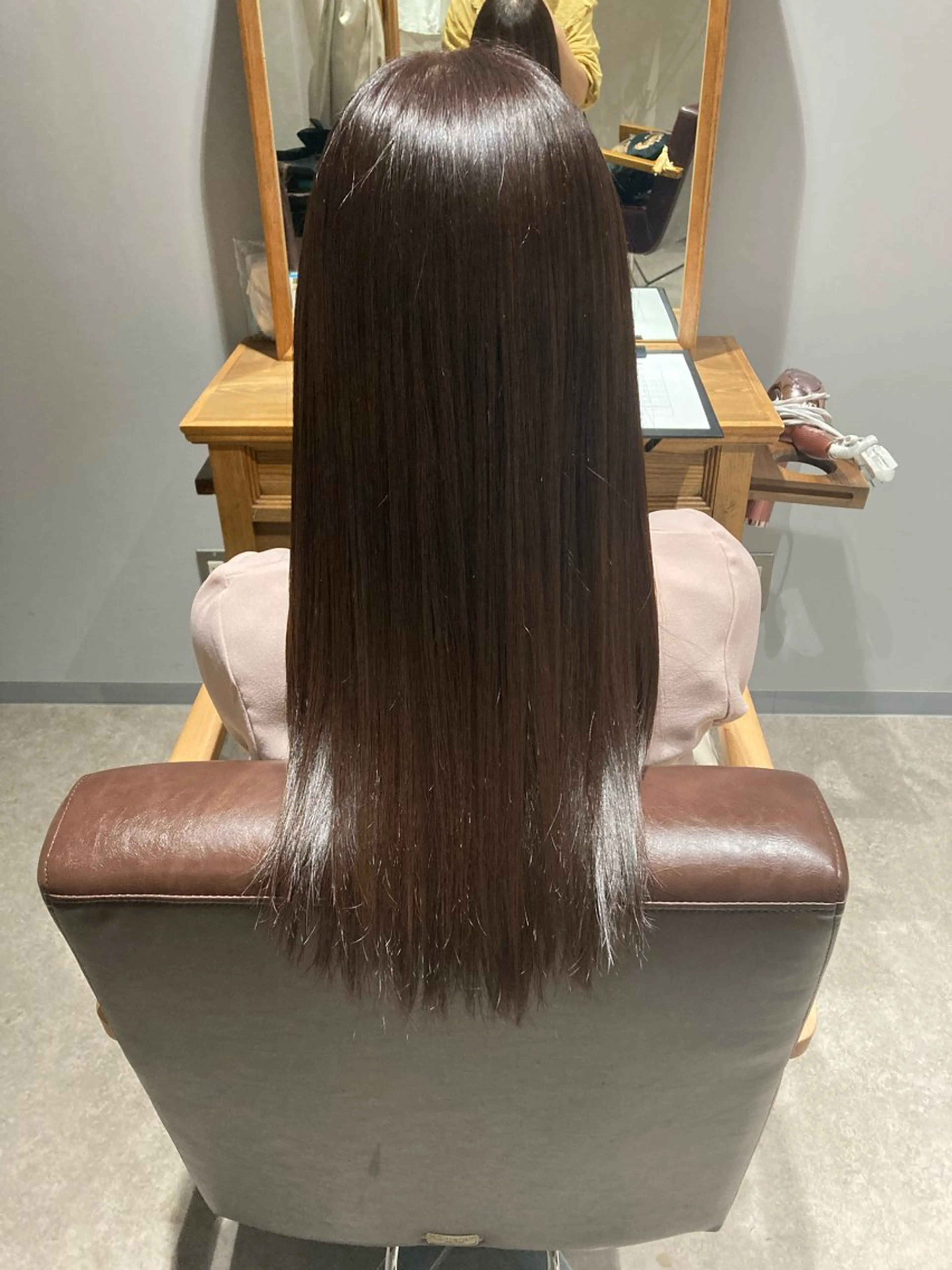 カラー イルミナカラー 川崎ハツメイ✨篠原 裕里のヘアスタイル