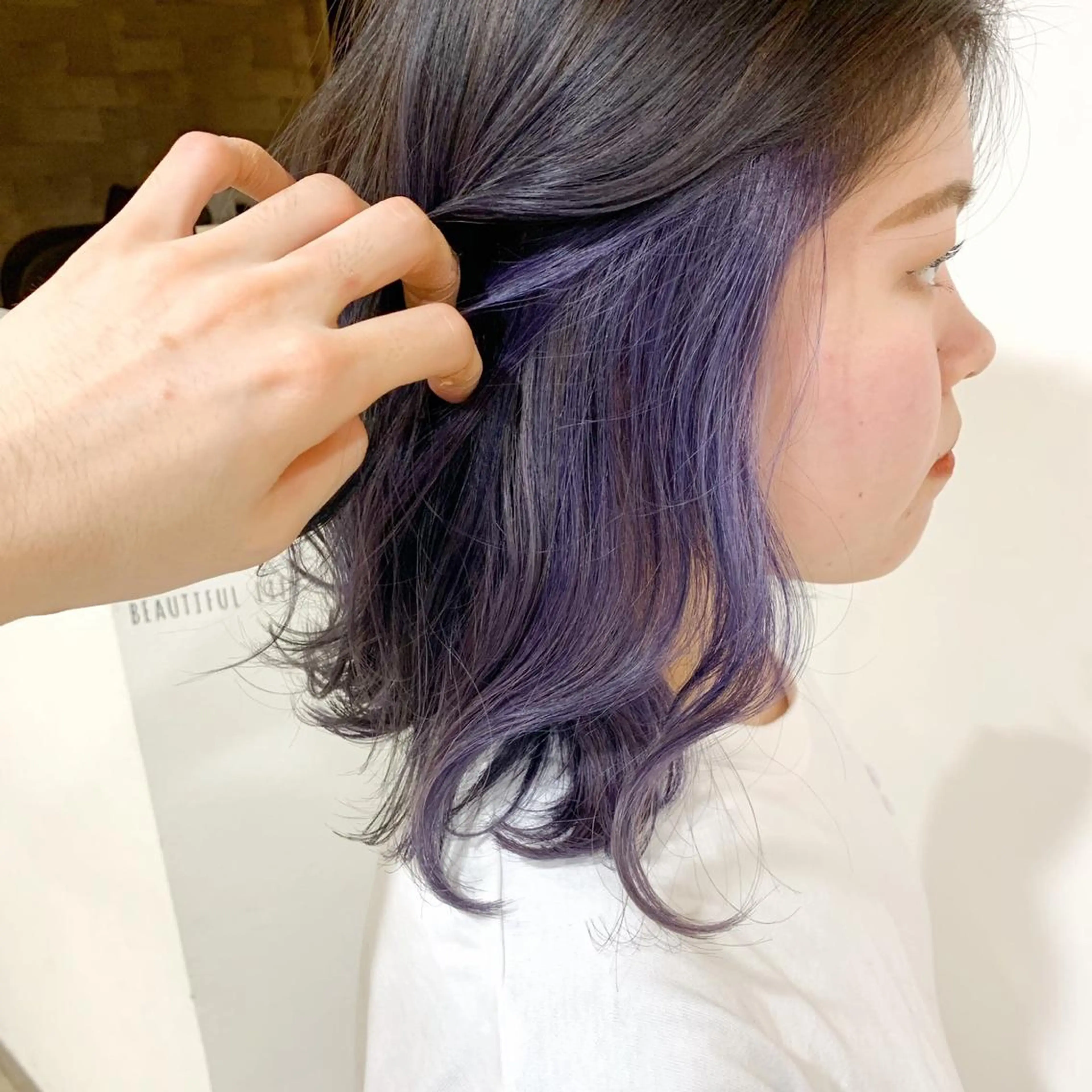 ミディアム カラー インナーカラー パープルカラー カット ヘアカラー arc. arc.のヘアスタイル