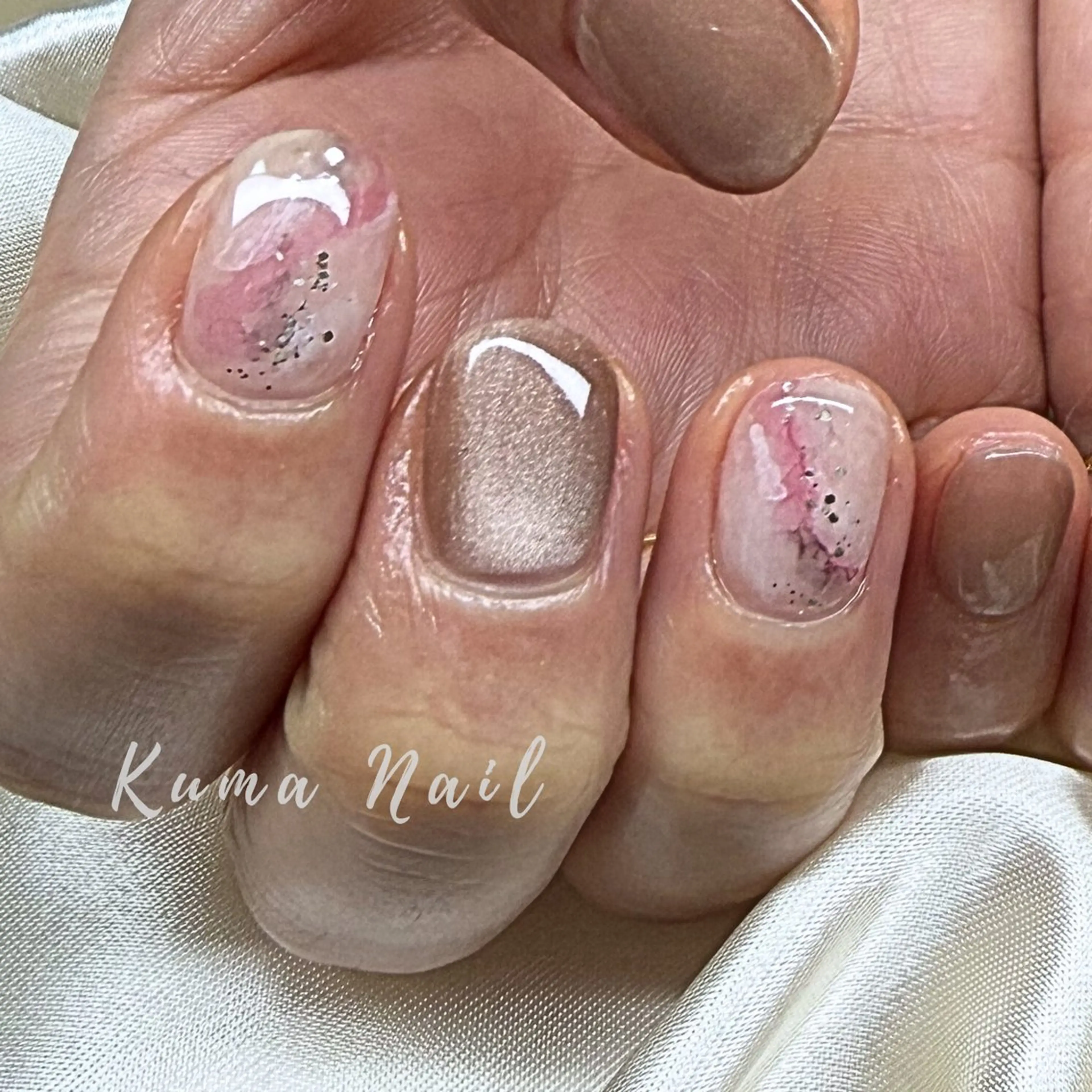 ネイル マグネットネイル ニュアンスネイル オフィスネイル ハンドネイル Private salon Kuma Nail.所属・藤が丘ネイル Kuma Nailのネイルデザイン