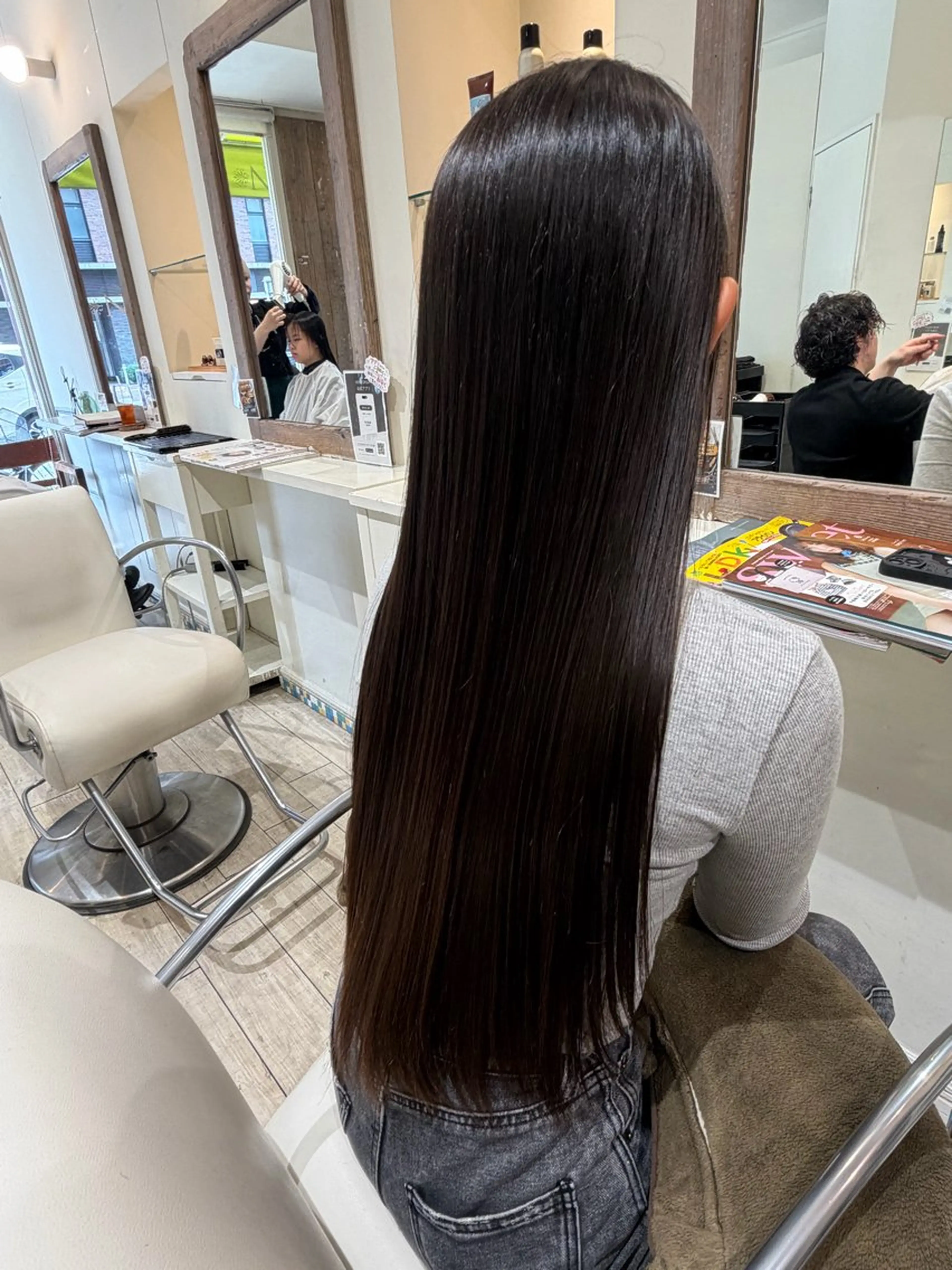 ロング カット 縮毛矯正 NICCOLO室見 Erinaのヘアスタイル
