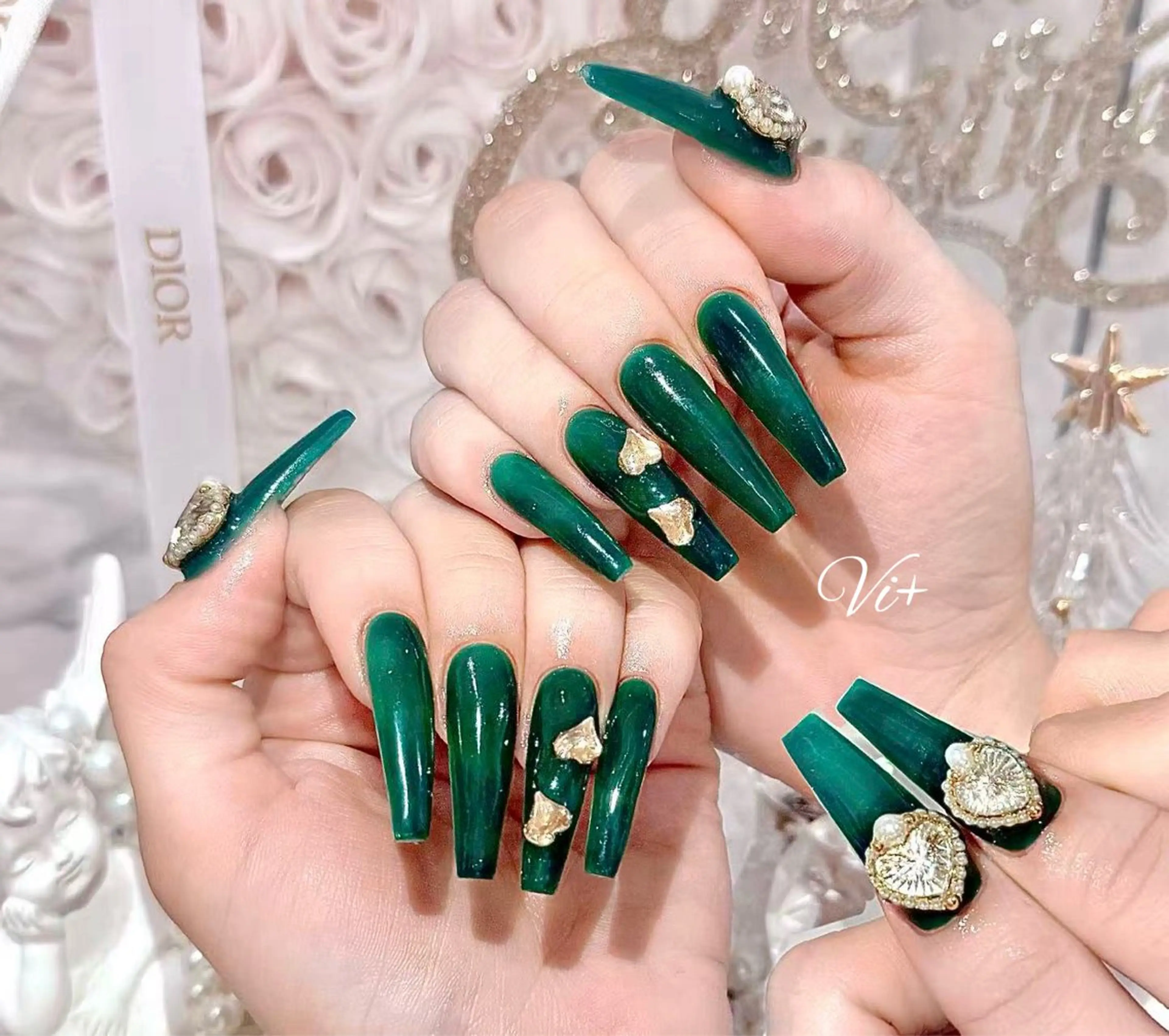 ネイル ハンドネイル ✨Nailsalon Vi+✨のネイルデザイン