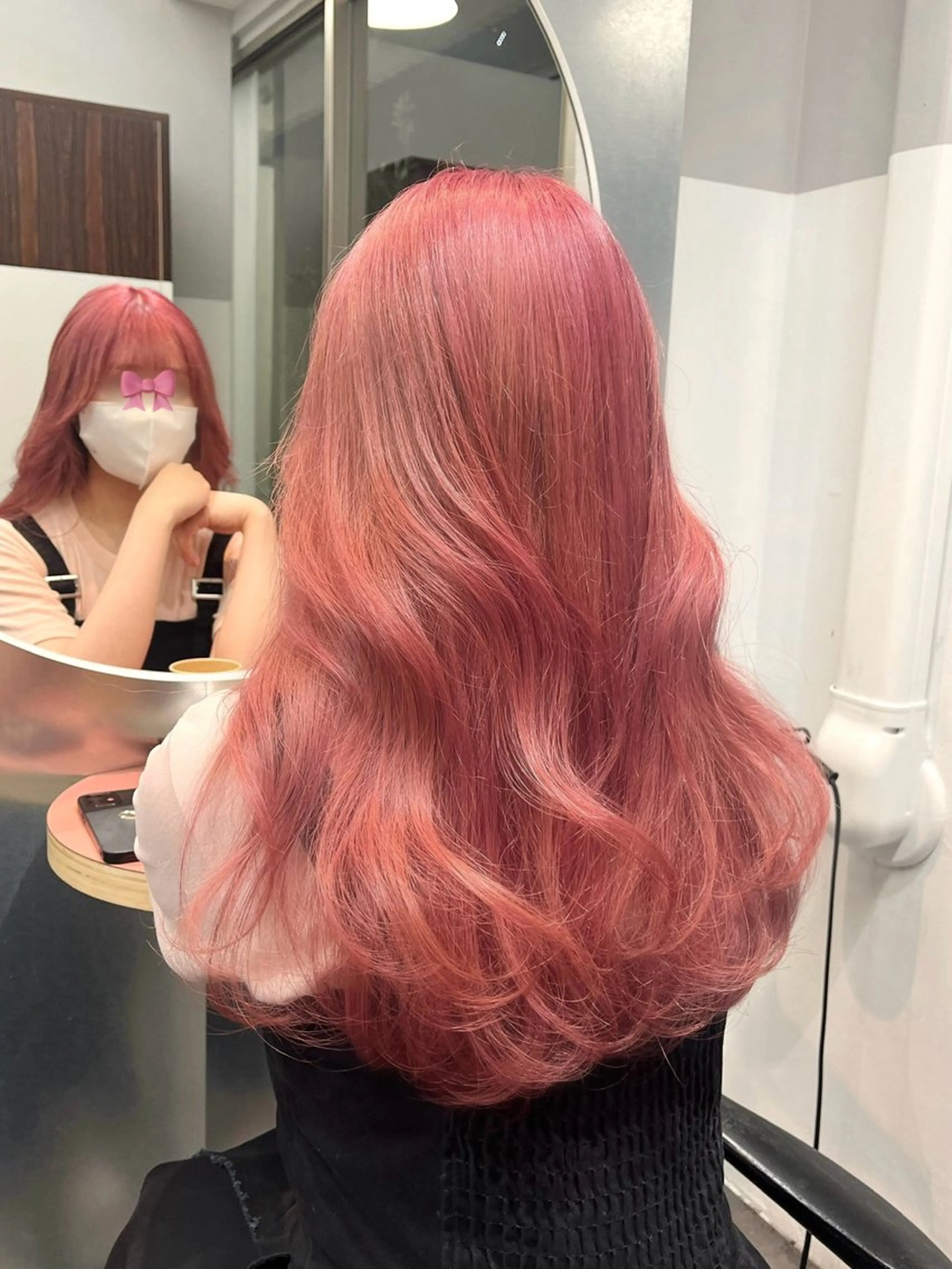 ロング カラー ブリーチ ピンクカラー ayaka♡ 柔らかカラーのヘアスタイル