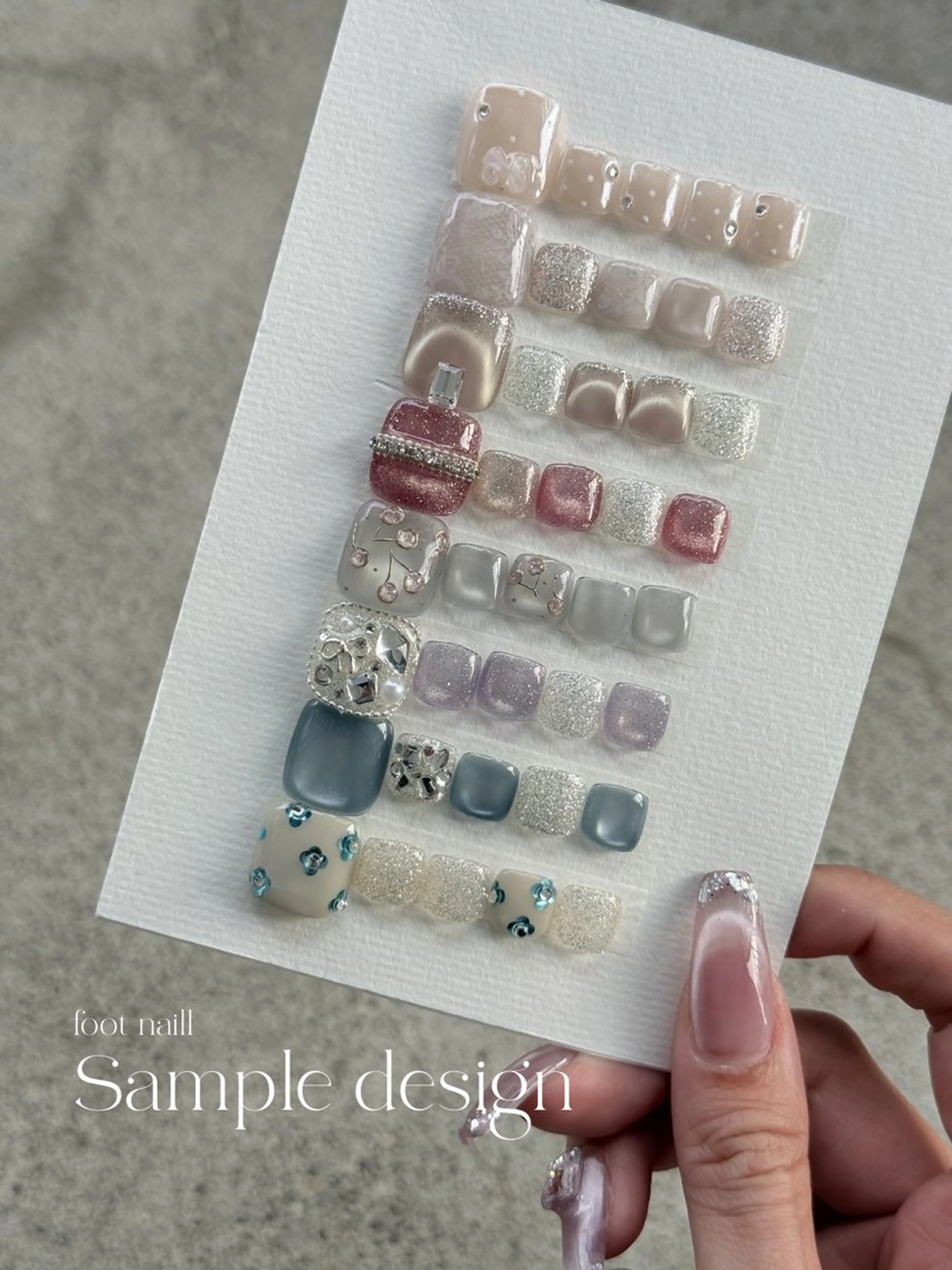 sample design 🩰 フットネイル サンプルデザイン 足の写真