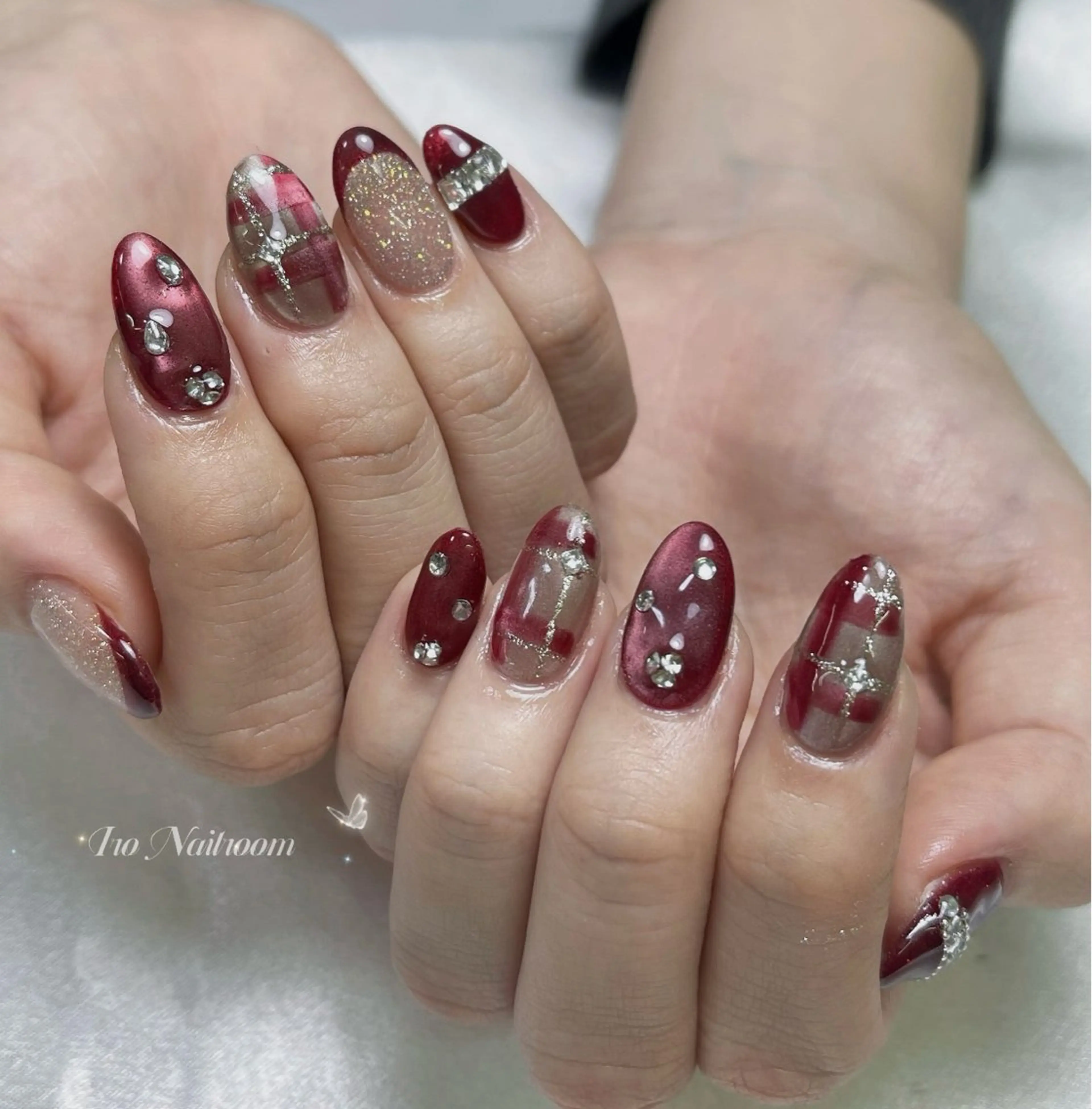 ネイル チークネイル フレンチネイル グラデーション 韓国ネイル マグネットネイル IRO NAIL MiAのネイルデザイン