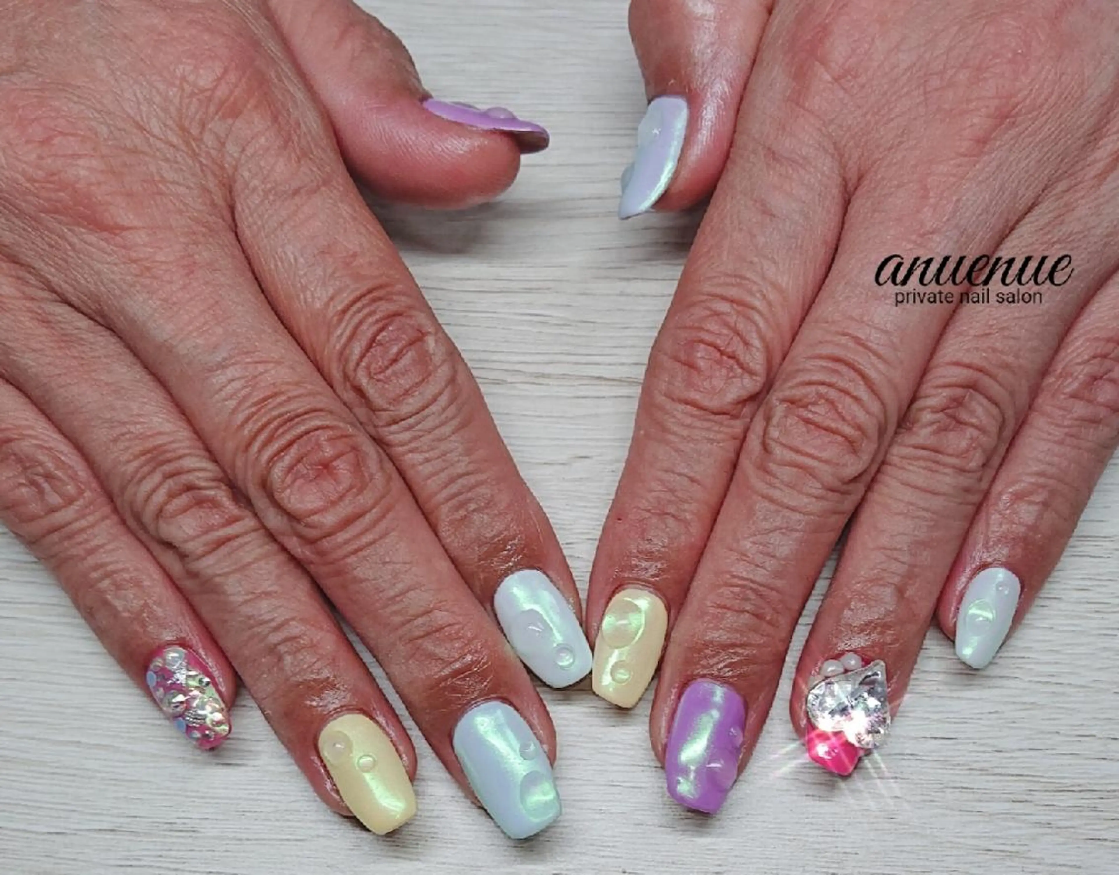 ネイル ハンドネイル ハンドケア anuenu eのネイルデザイン