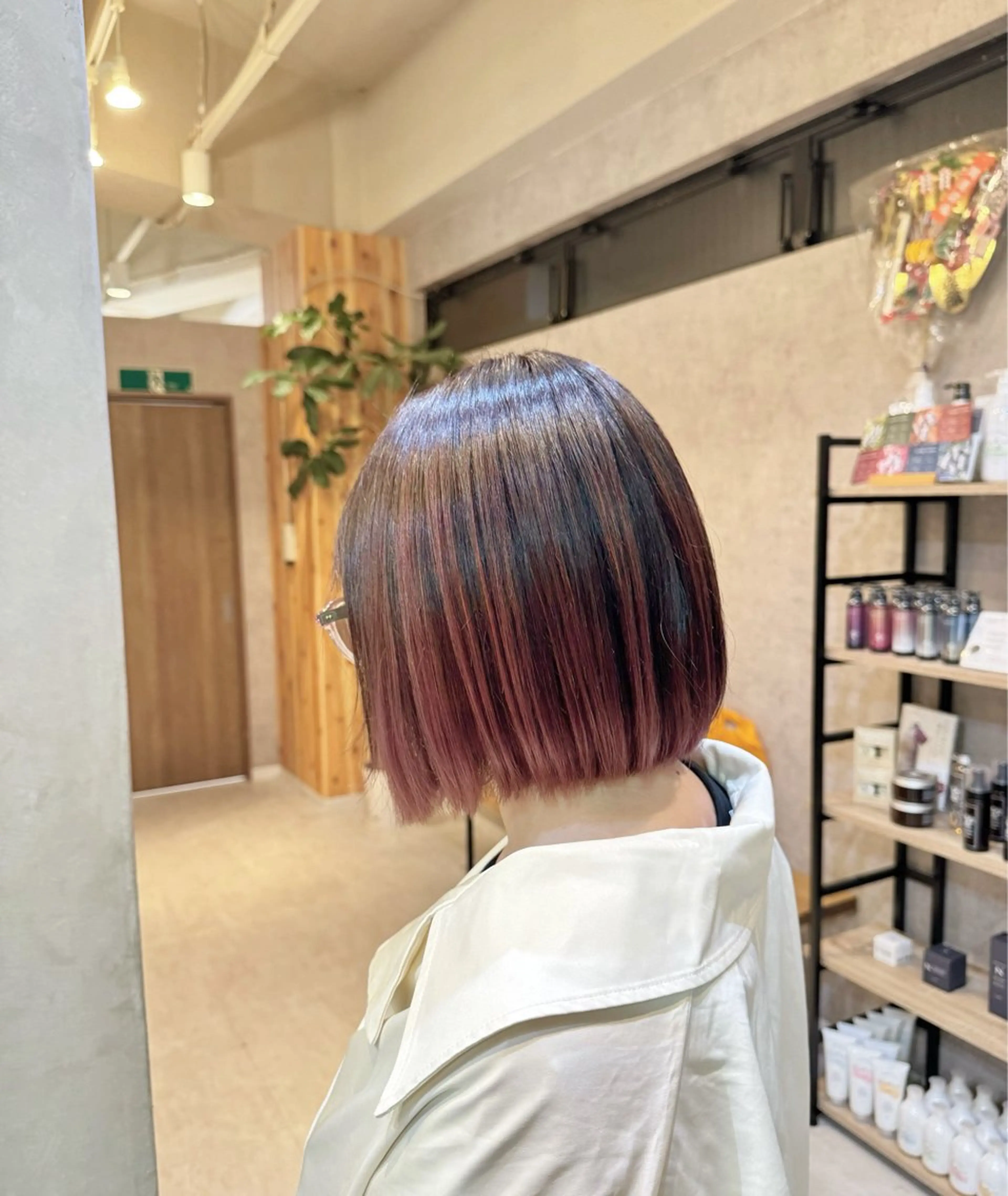 ショート カラー ヘアアレンジ 佐々木  まゆかのヘアスタイル