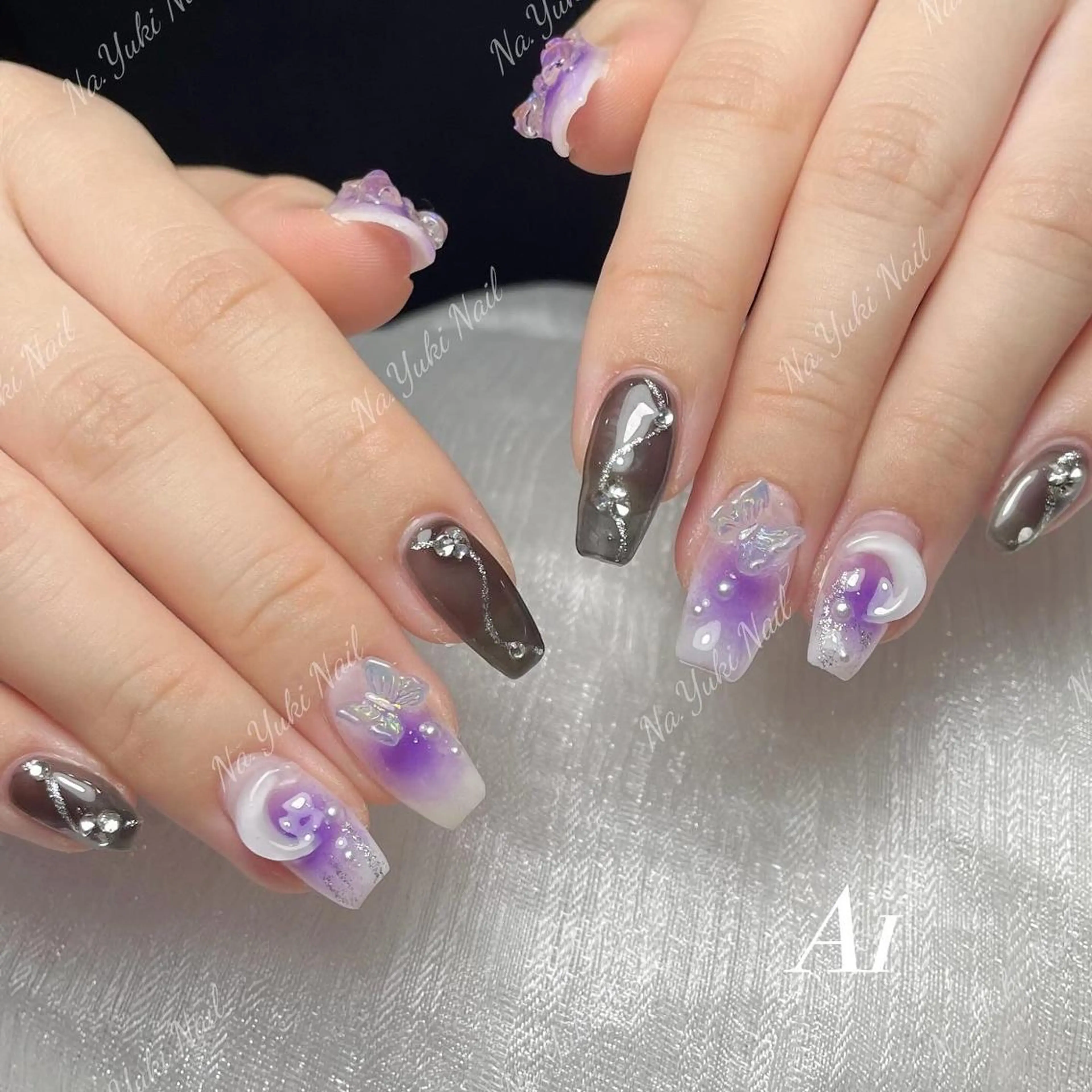 ネイル ハンドネイル ハンドケア 🦋 Queenieのネイルデザイン