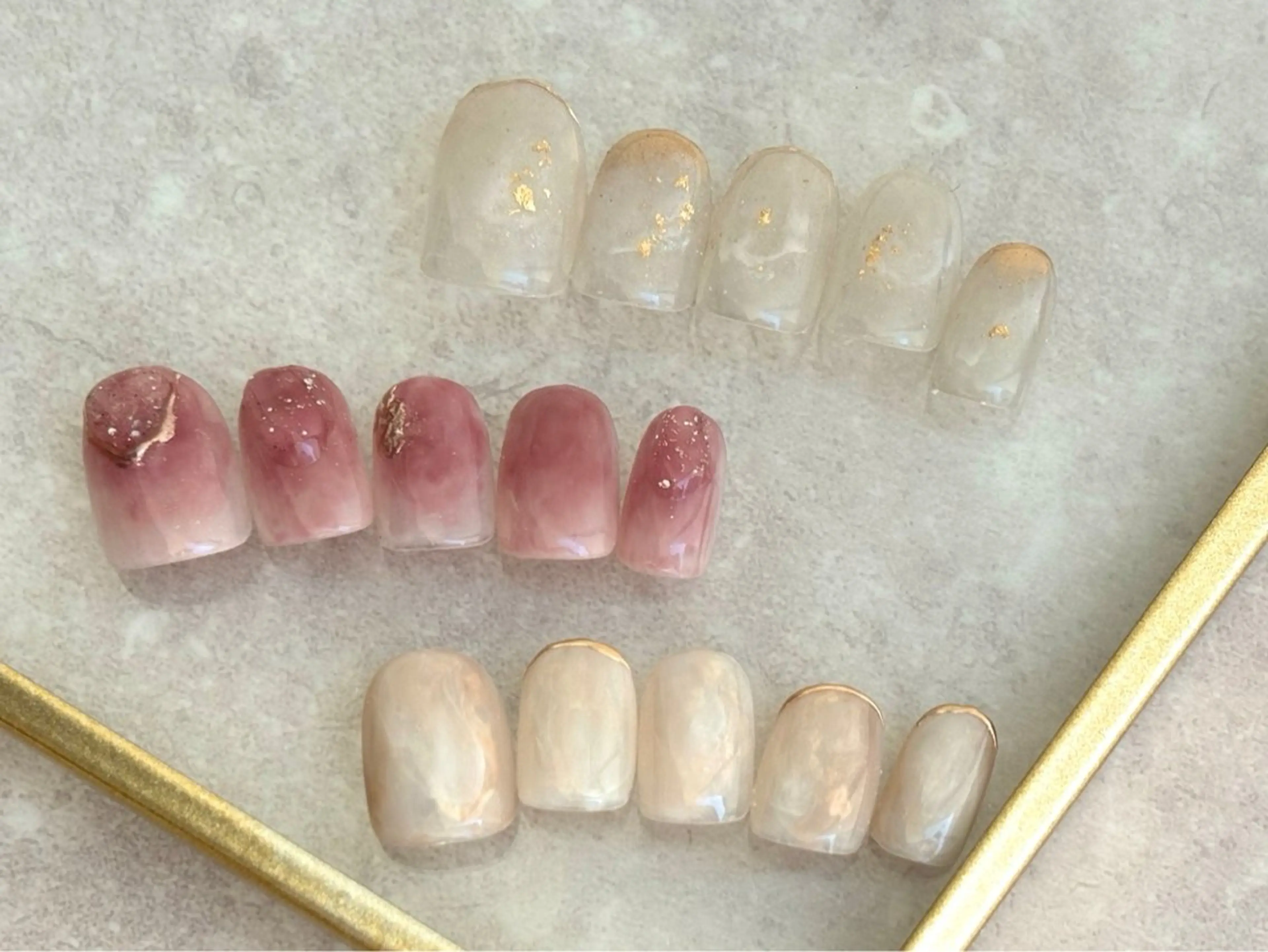 ネイル ニュアンスネイル aoi .のネイルデザイン