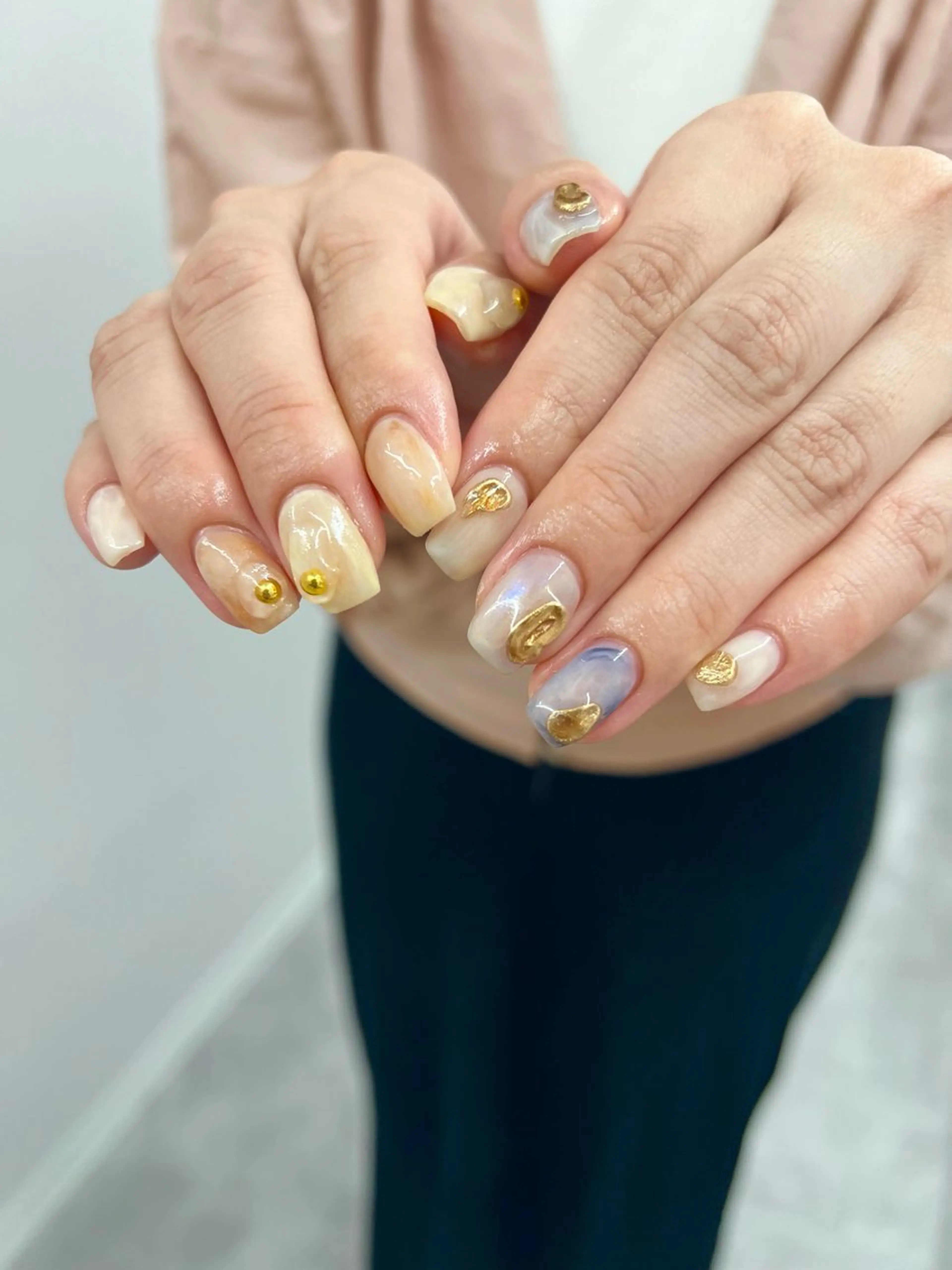 ネイル ジェルネイル マグネットネイル ニュアンスネイル パラジェル ぷっくりネイル ハンドネイル ハンドケア Bana_ Nailのネイルデザイン