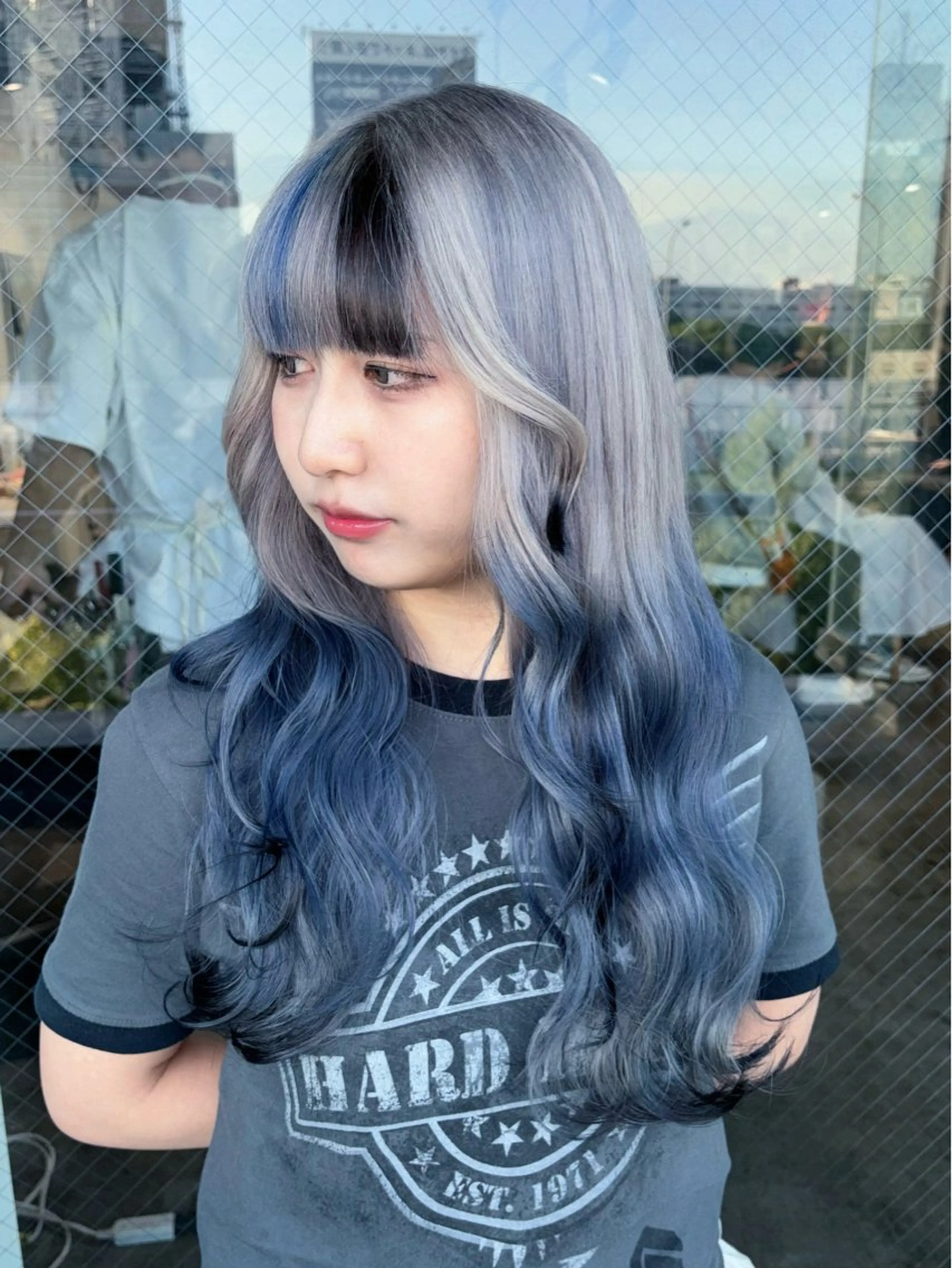 ミディアム カラー 💫miyu💫デザ インカラー/アレンジのヘアスタイル