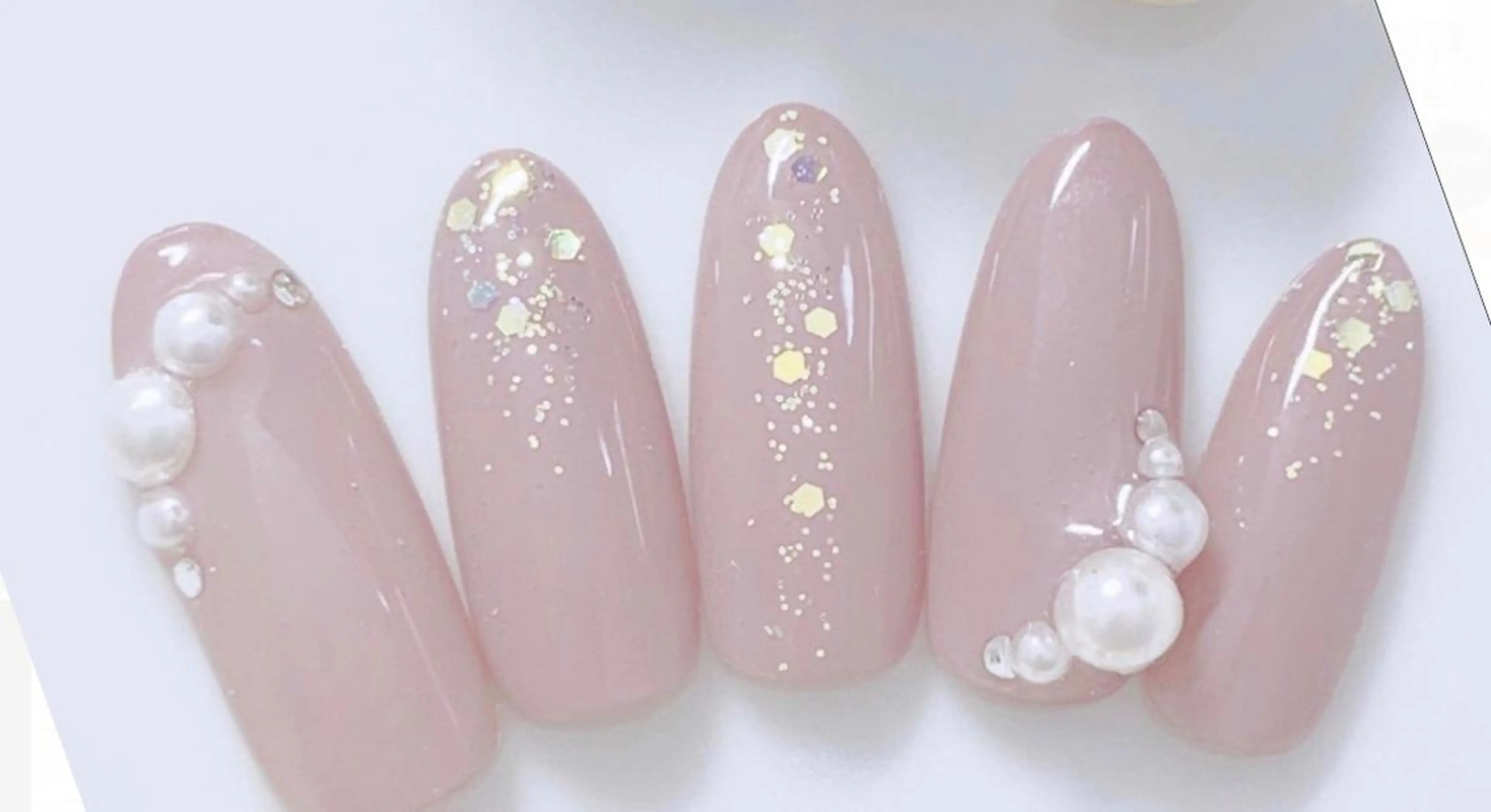 ネイル ハンドネイル ゲン レイカのネイルデザイン