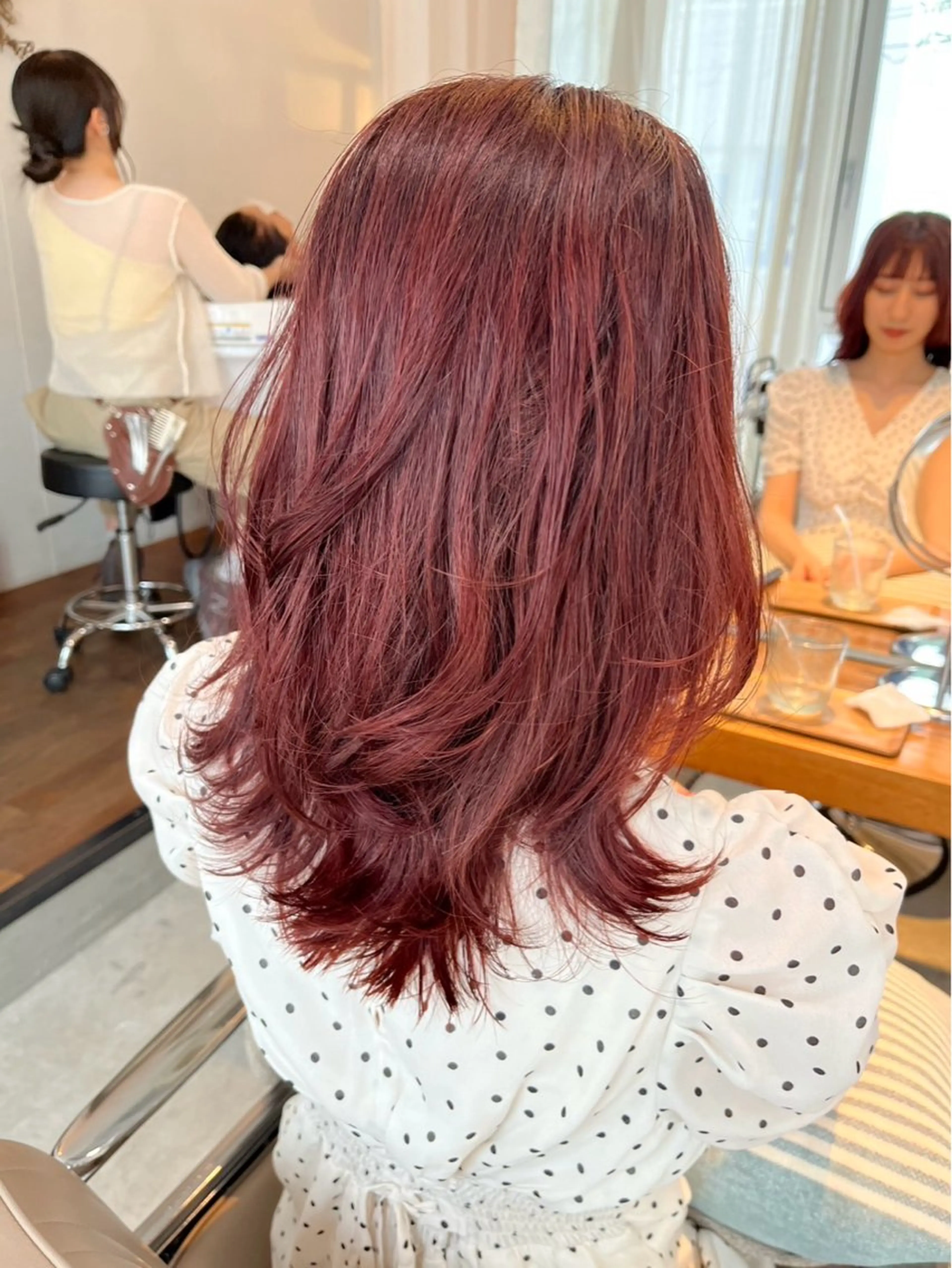セミロング カラー ピンクカラー レッドカラー rina/似合わせ/ 艶髪カラー/髪質改善のヘアスタイル