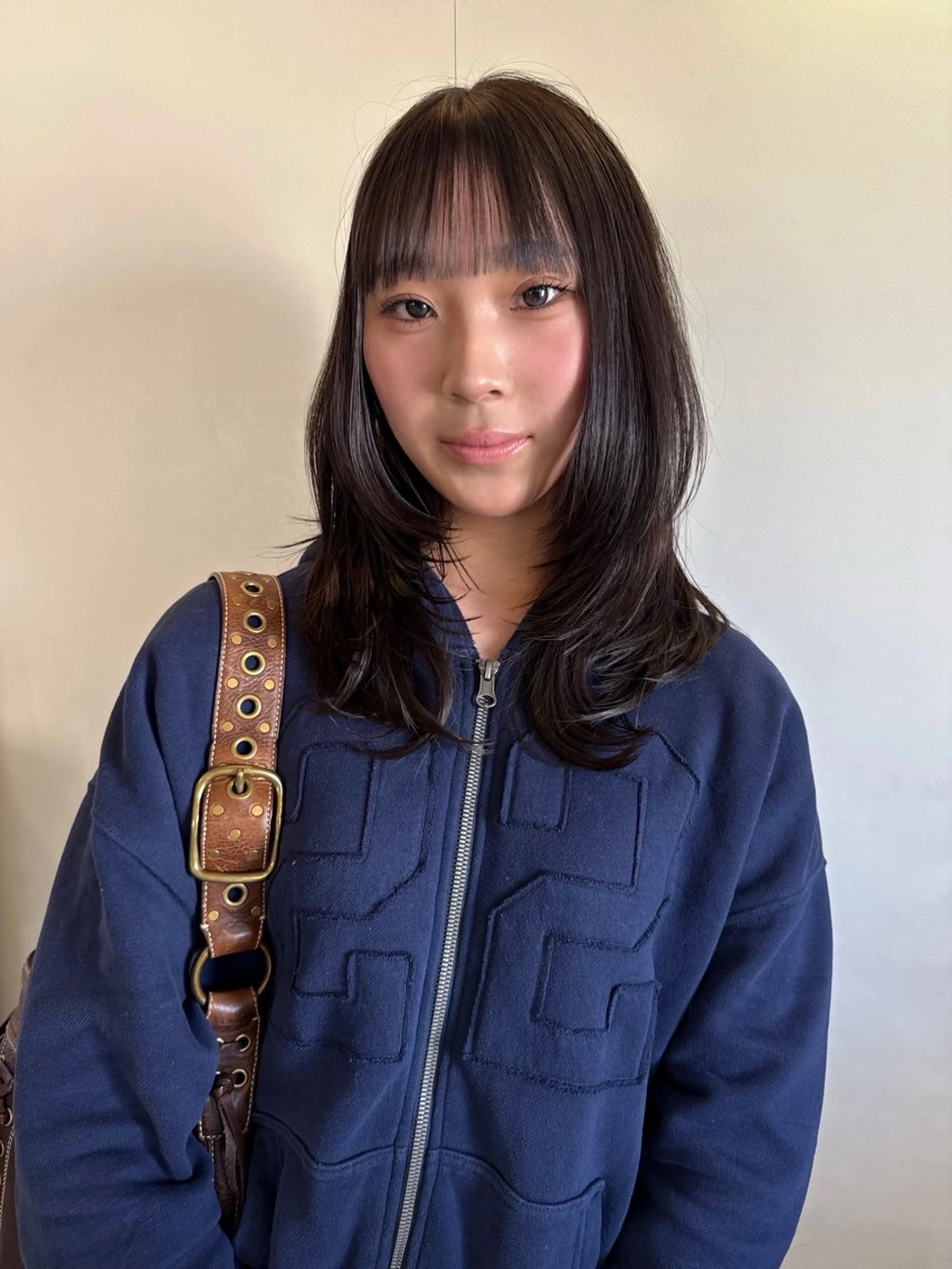 ミディアム ハイレイヤー レイヤーカット カット ヘアカラー トリートメント レイヤーカット\ウル フ　chinatsuのヘアスタイル