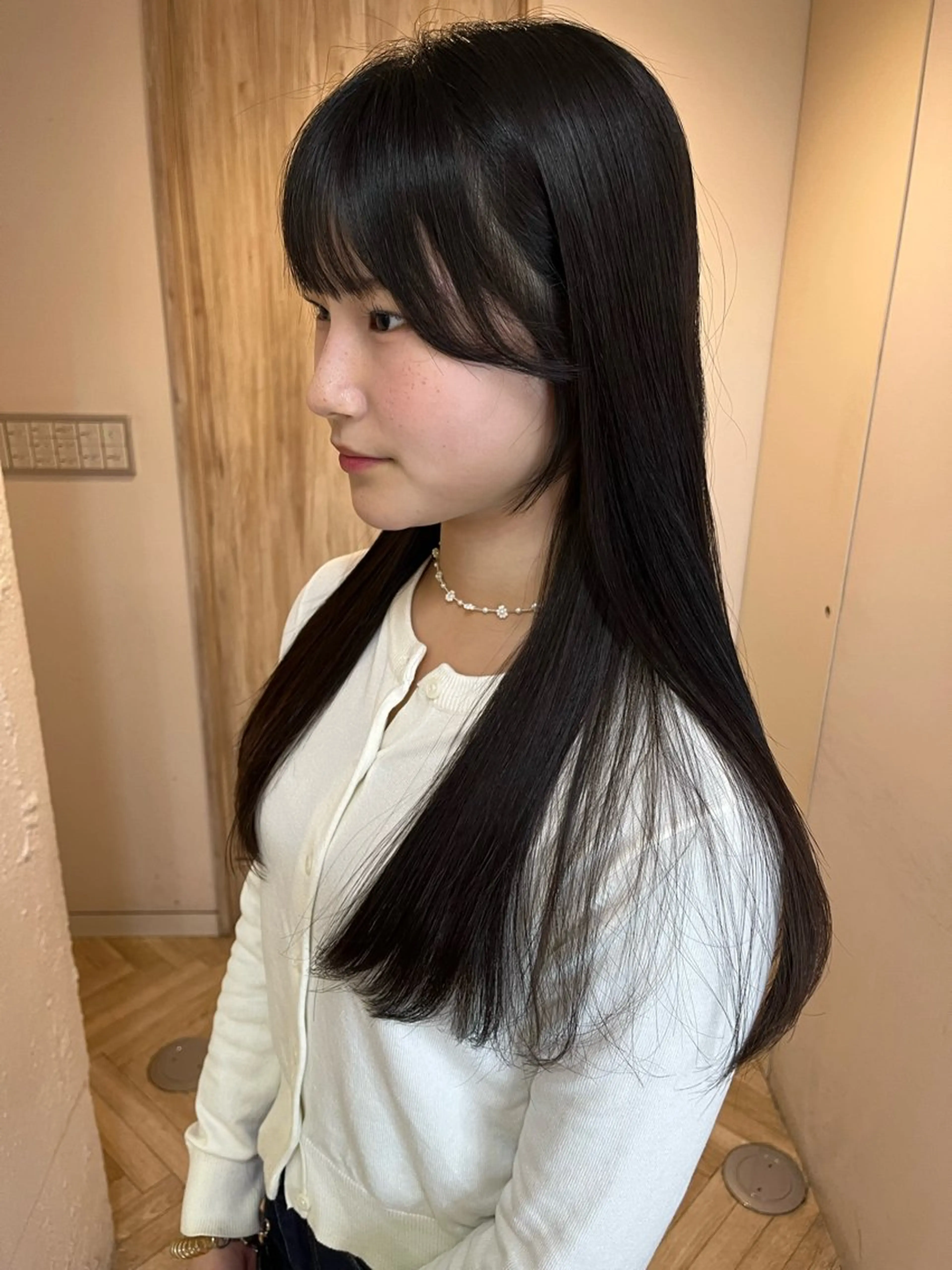 ロング カット トリートメント 顔まわり‎🤍小顔 カット🤍みさきのヘアスタイル