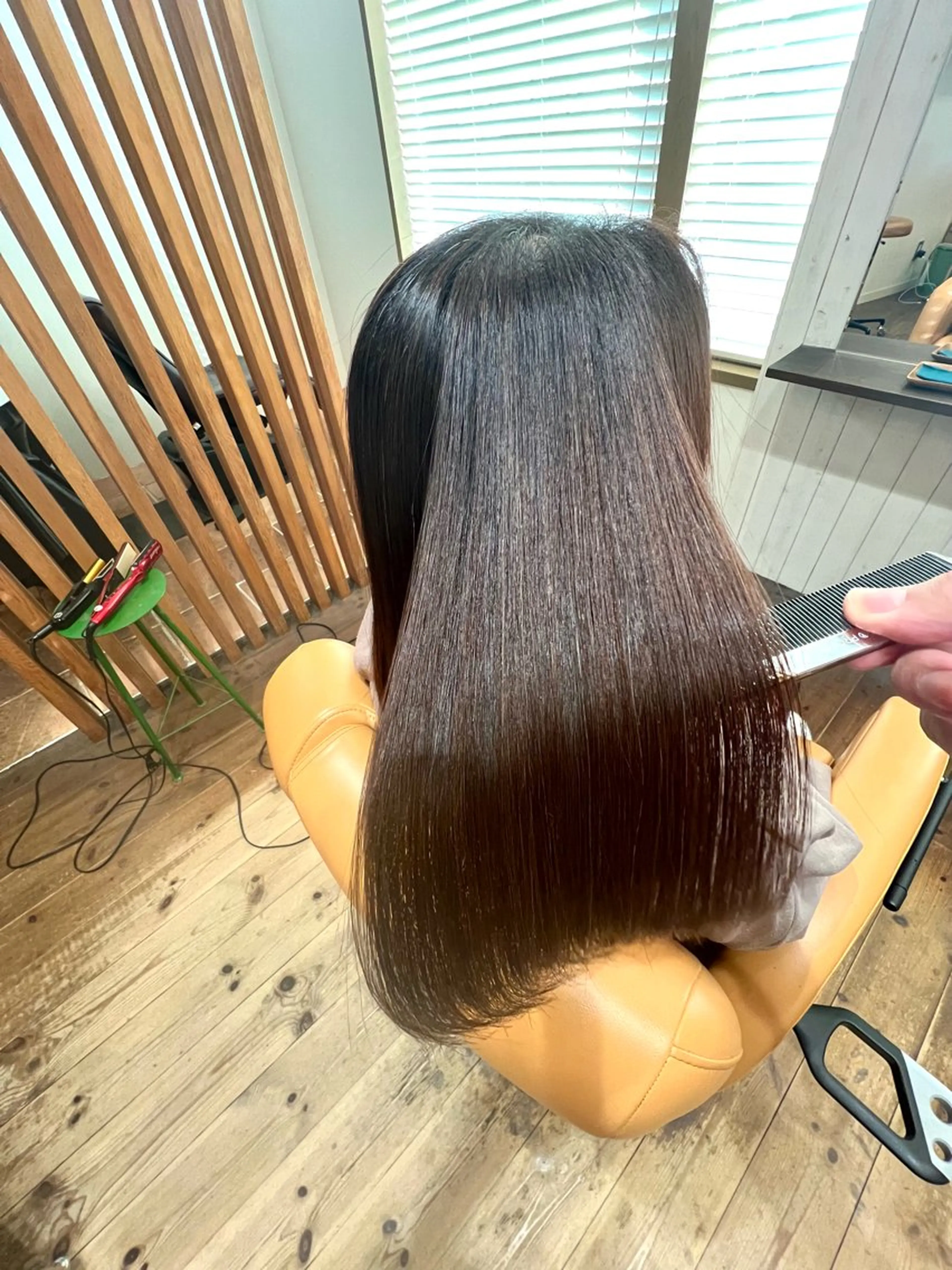 セミロング 縮毛矯正 荒井 博和【艶髪特化】のヘアスタイル