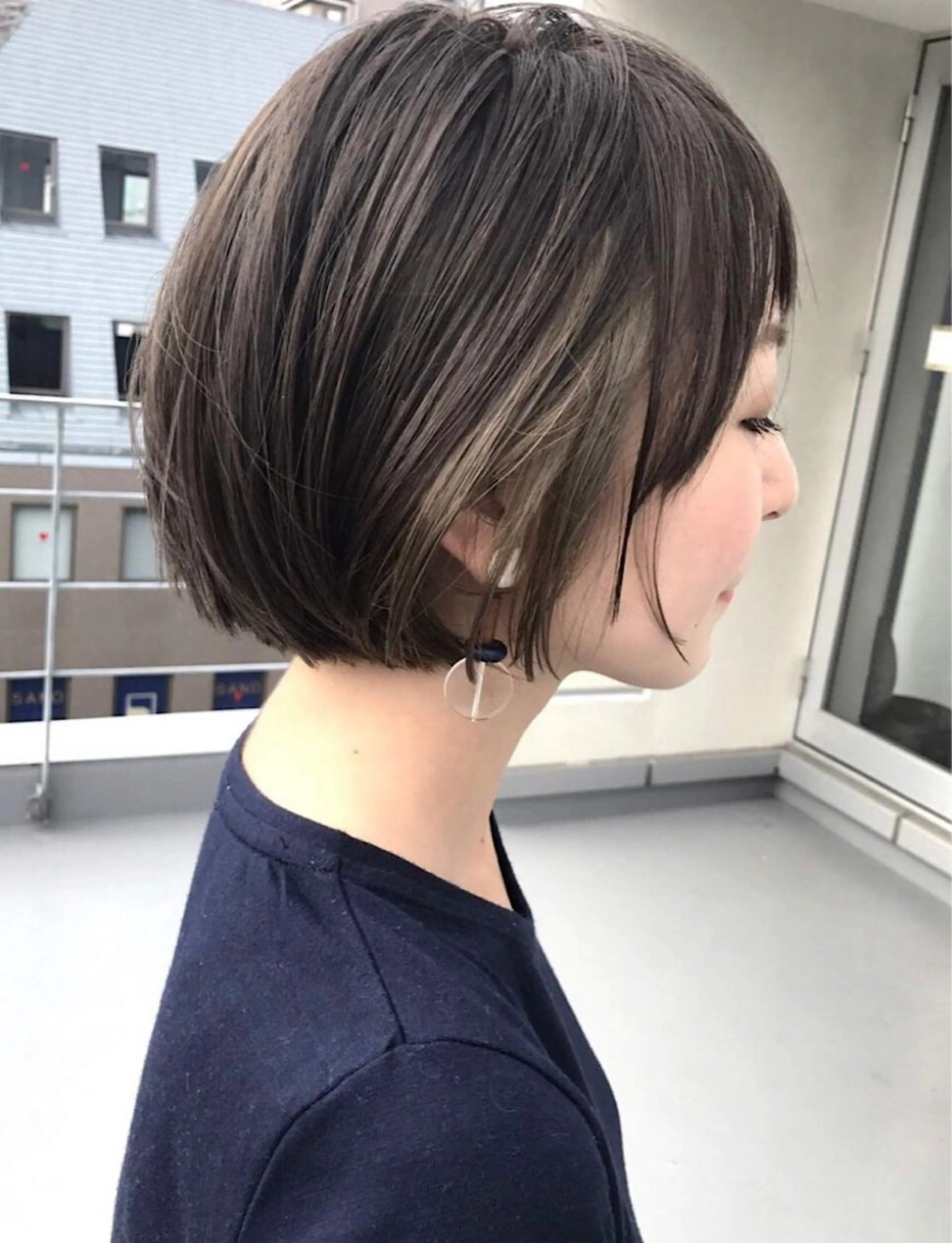 ミディアム hoNua. 栄/透明感カラーのヘアスタイル