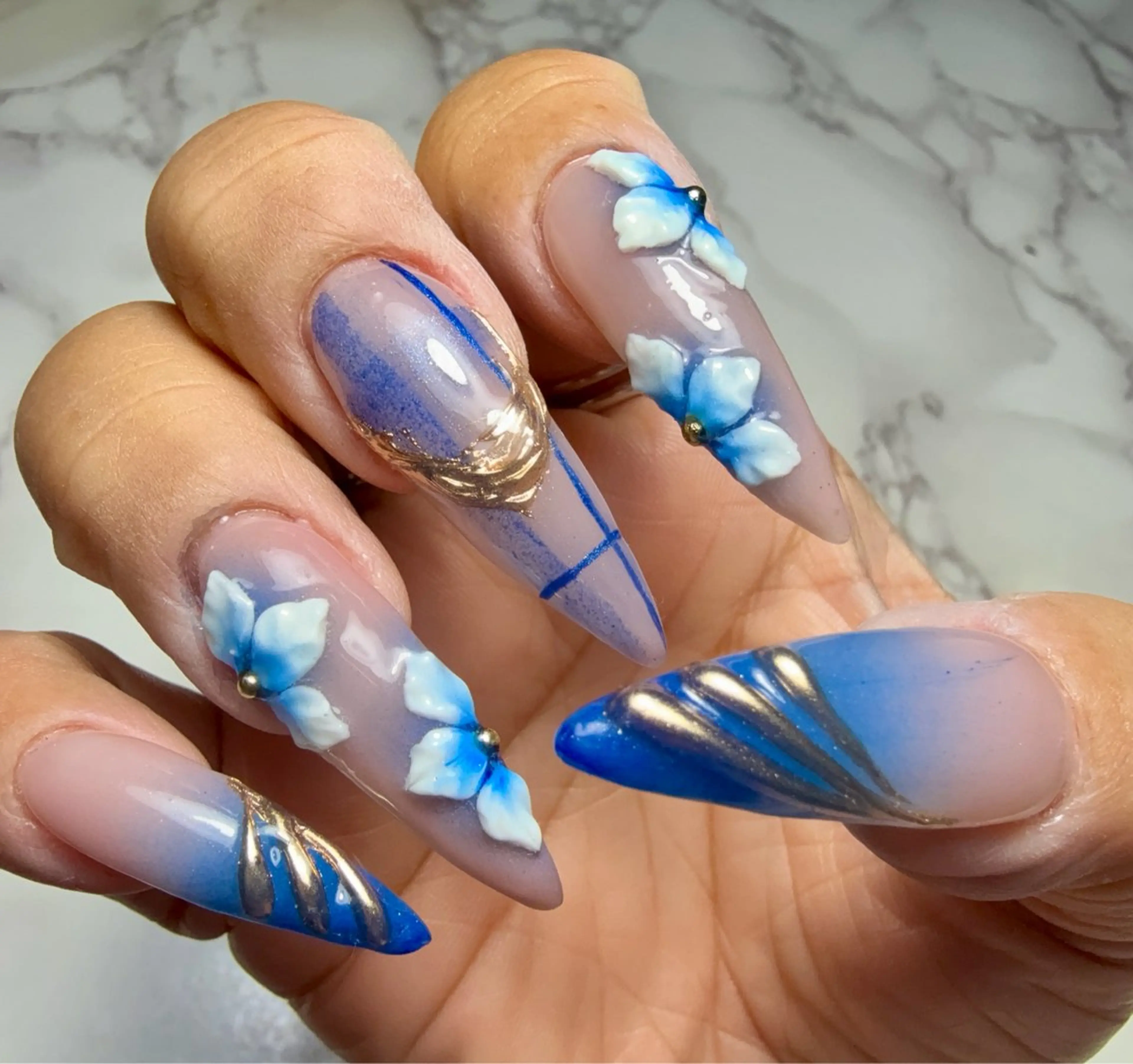 ネイル アニマル柄 アートネイル チークネイル フラッシュネイル フラッシュマグ Mai’s nailのネイルデザイン