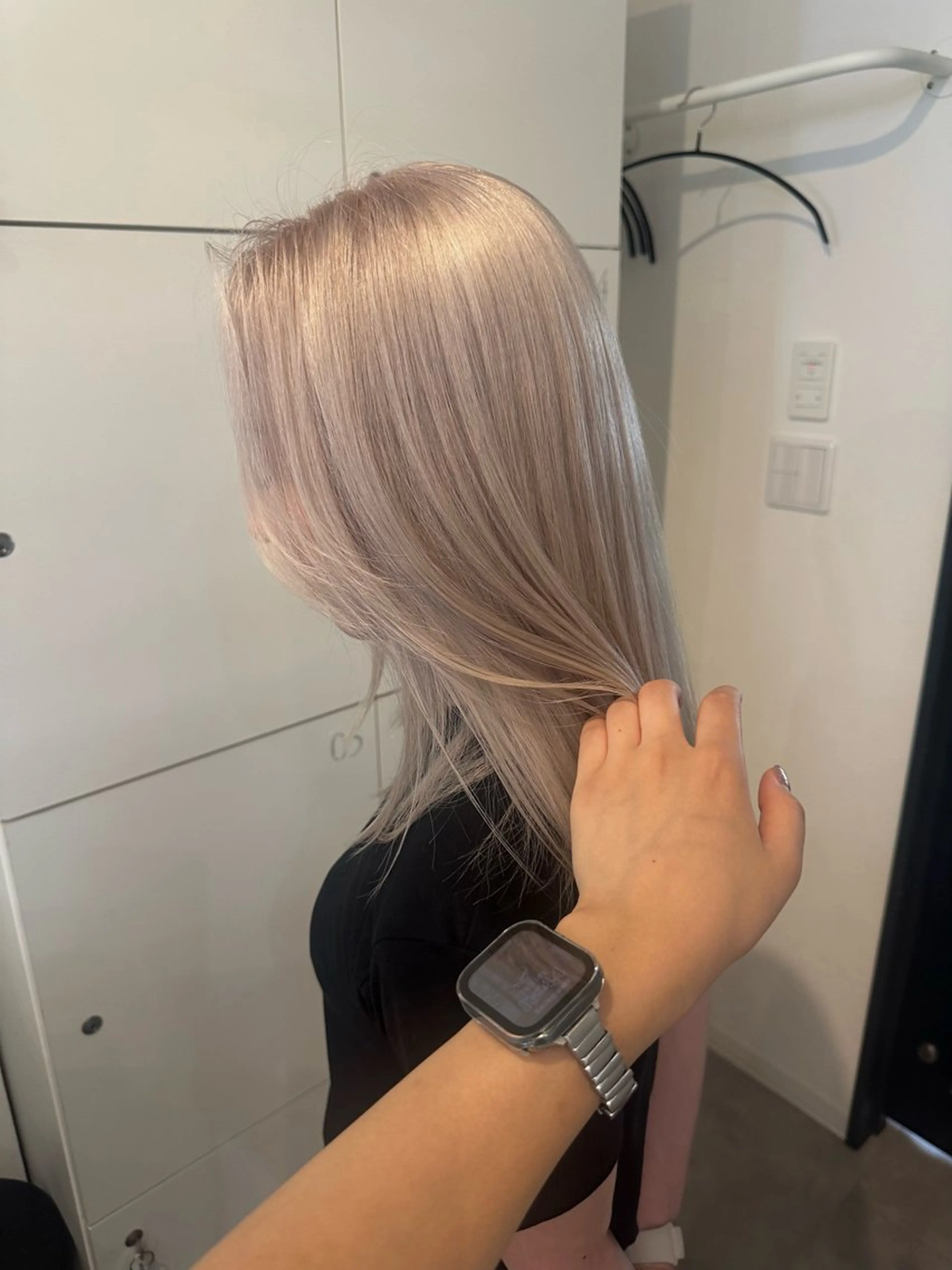 ミディアム カラー ヘアカラー トリートメント ﾚｲﾔｰ/ﾊｲﾄｰﾝ WAKANAのヘアスタイル