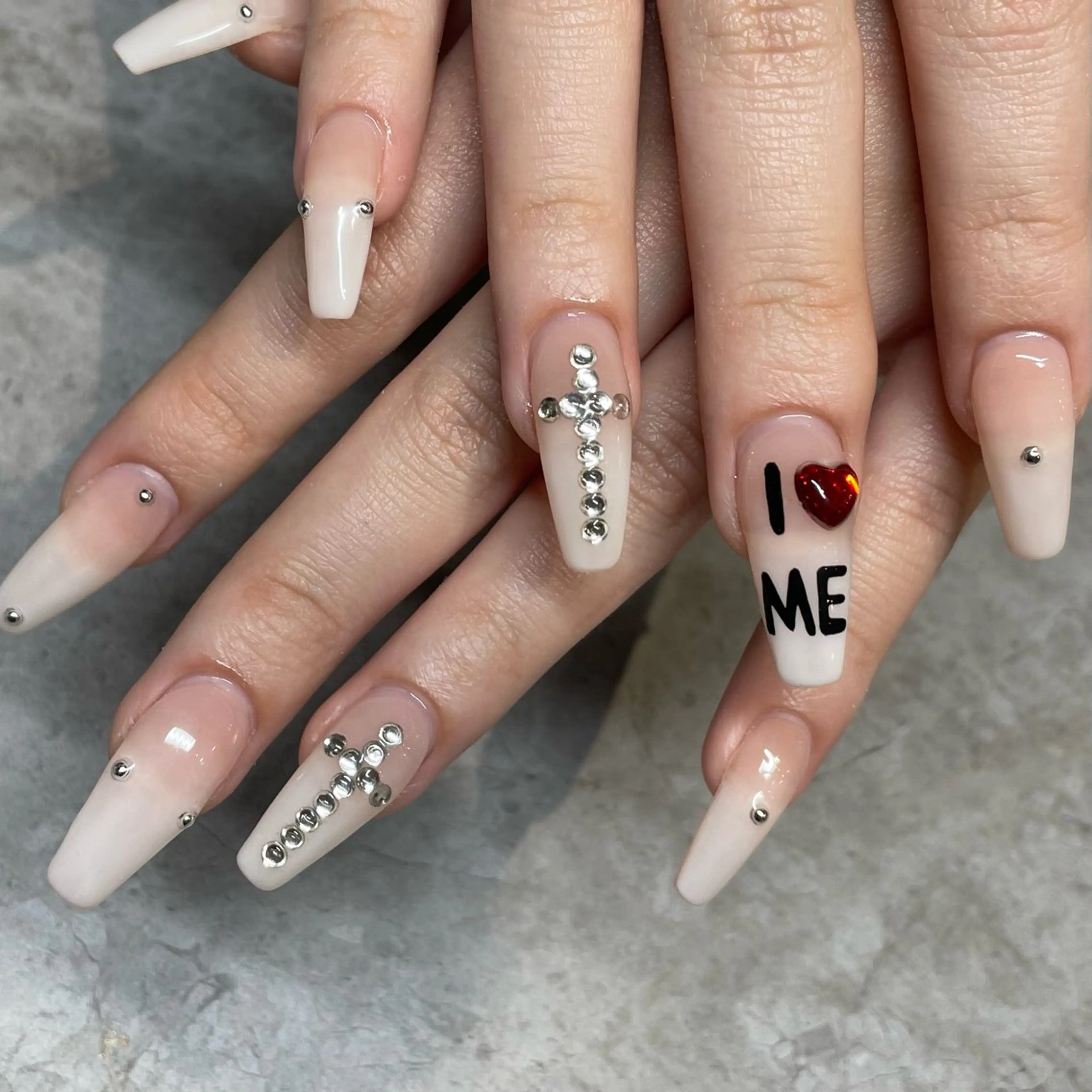 ネイル アートネイル スカルプネイル ネイルチップ ハンドネイル IROHA NAIL 横山佳那のネイルデザイン