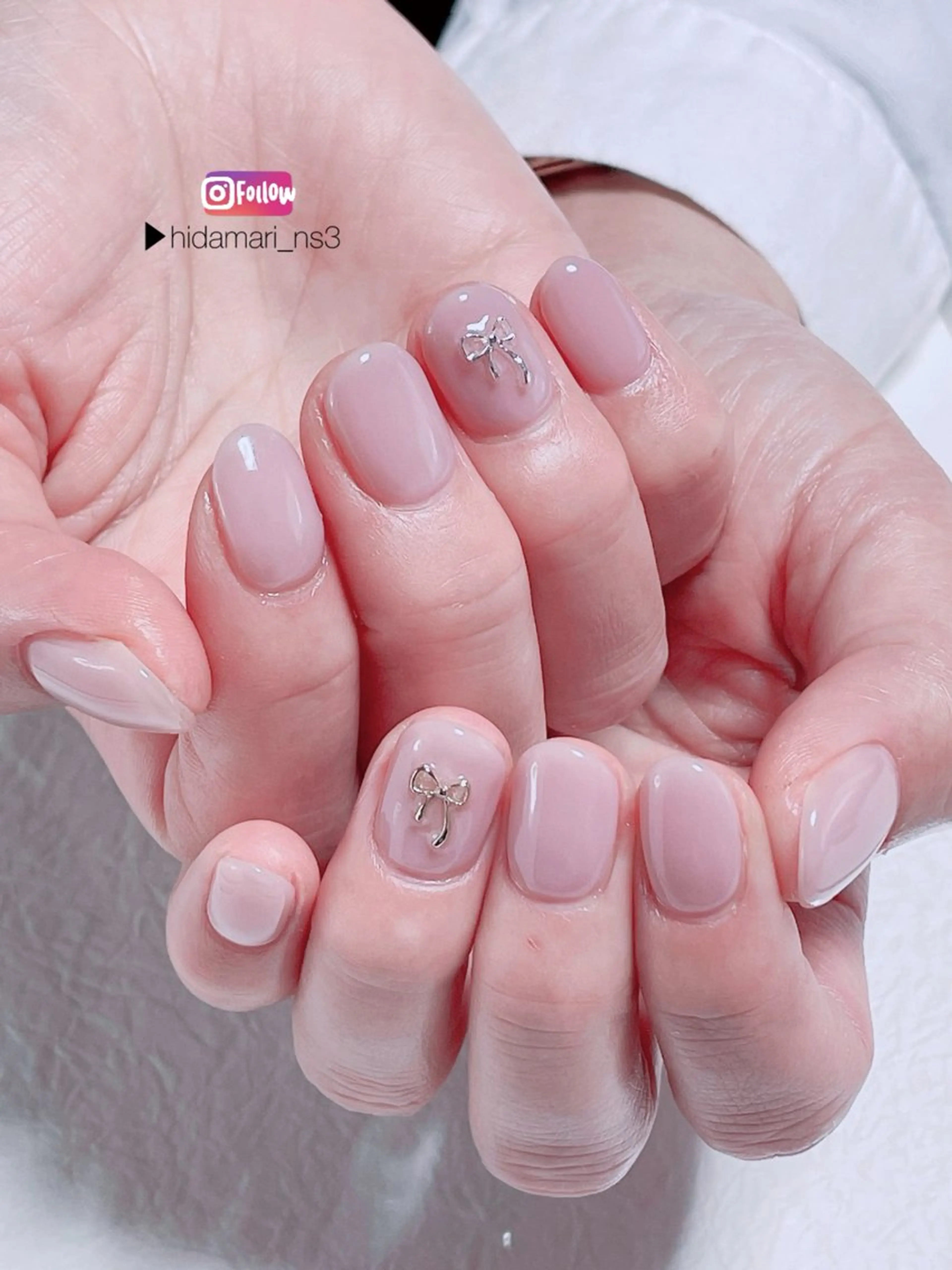 ネイル アートネイル ワンカラーネイル リボン シンプルネイル ハンドネイル NailSalon ひだまりのネイルデザイン