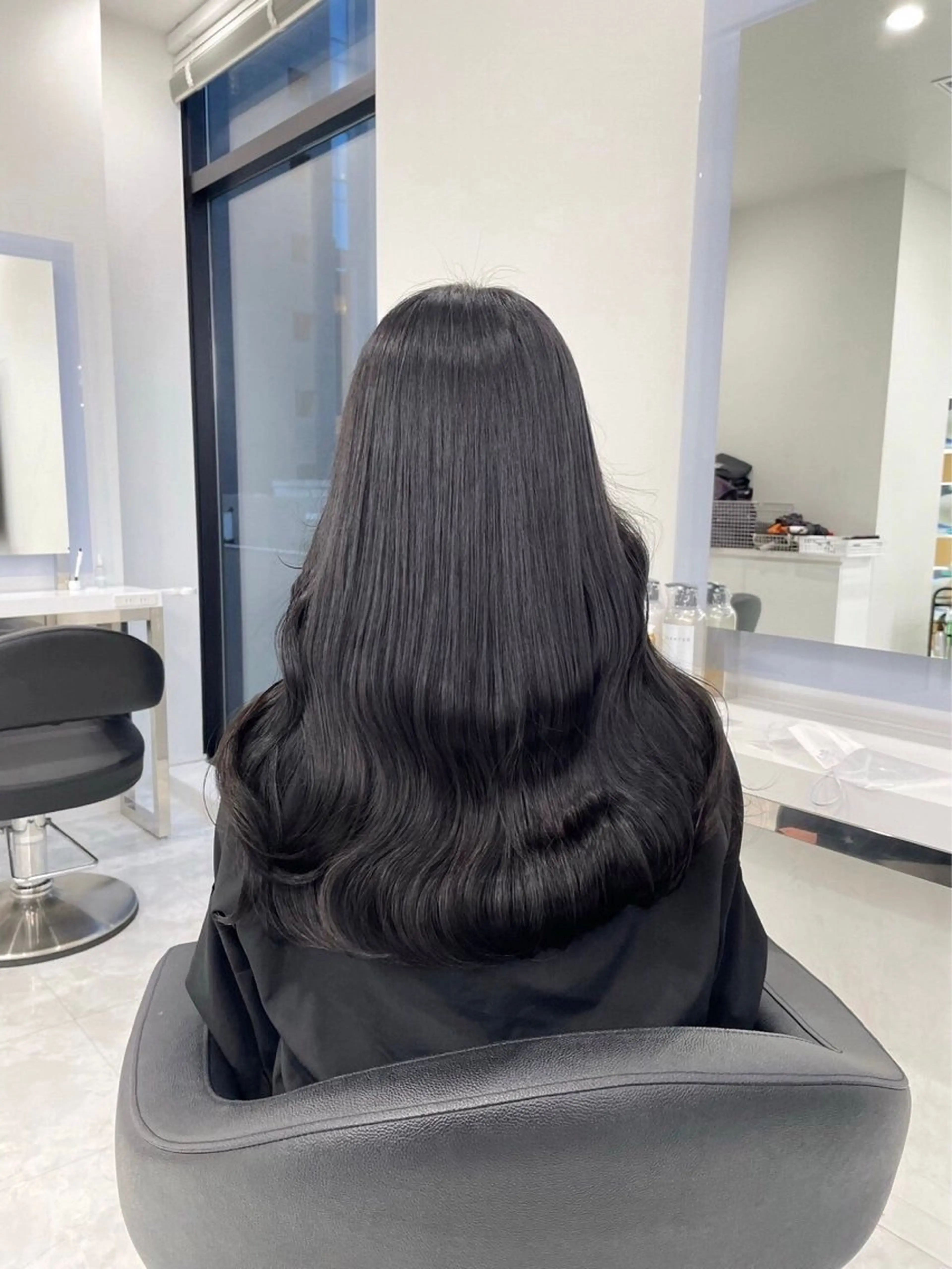 セミロング ヘアカラー トリートメント 🤍大人っぽ韓国暗髪 🤍Asuka🤍のヘアスタイル