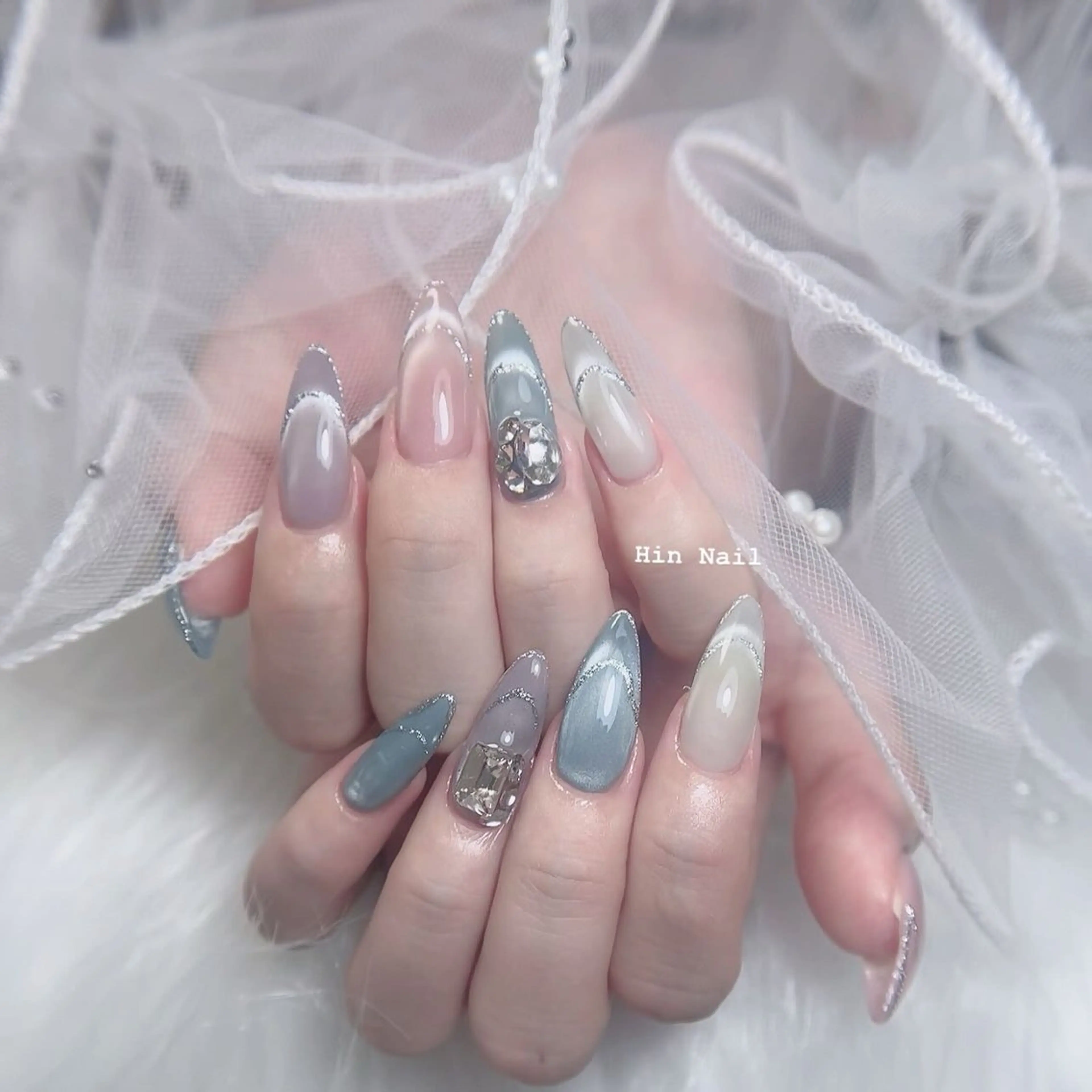 ネイル ハンドネイル Hin Nailsのネイルデザイン