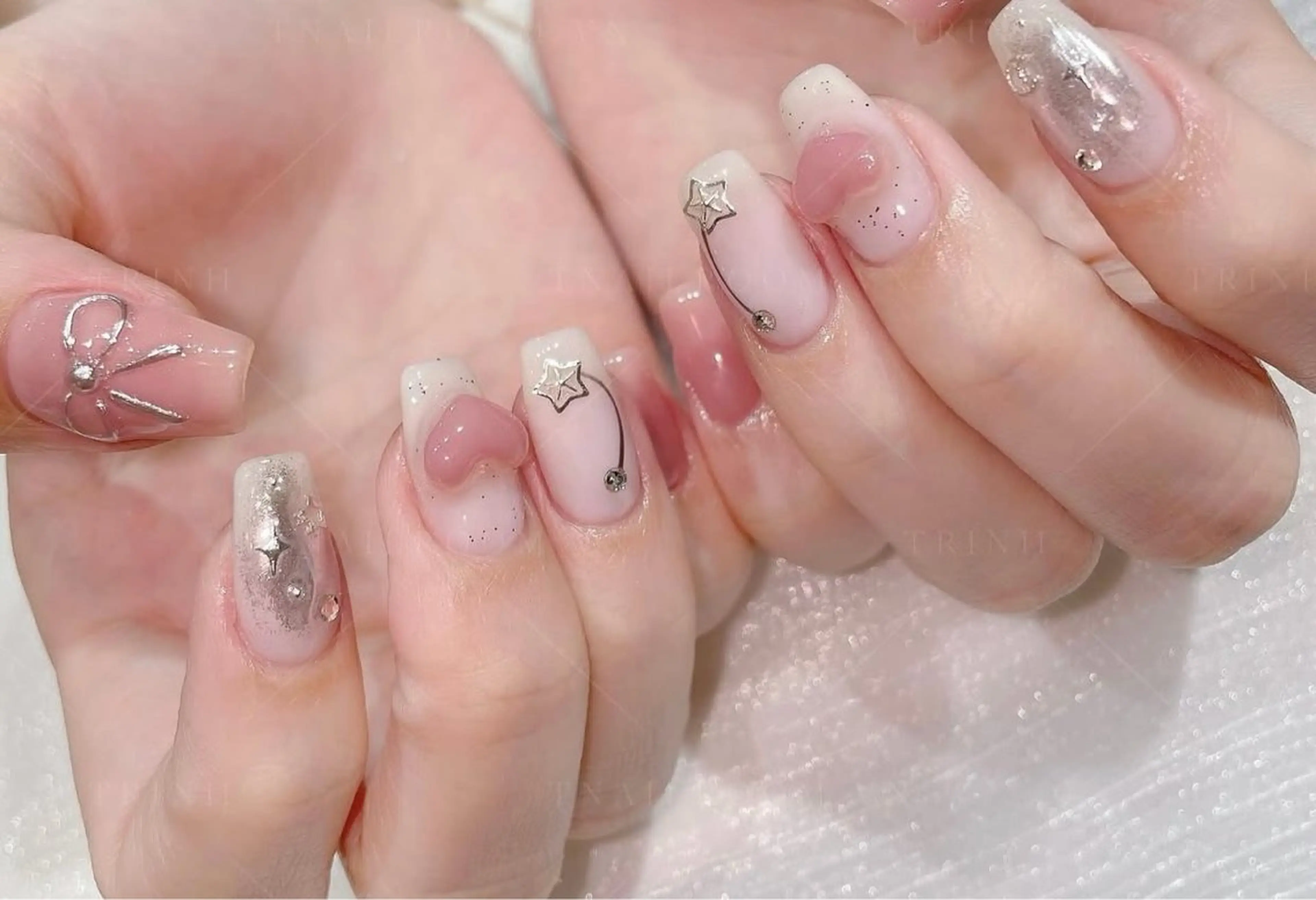 ネイル ジェルネイル 持ち込み パラジェル ハンドネイル ハンドケア Hara Nail 【パラジェル使用】のネイルデザイン