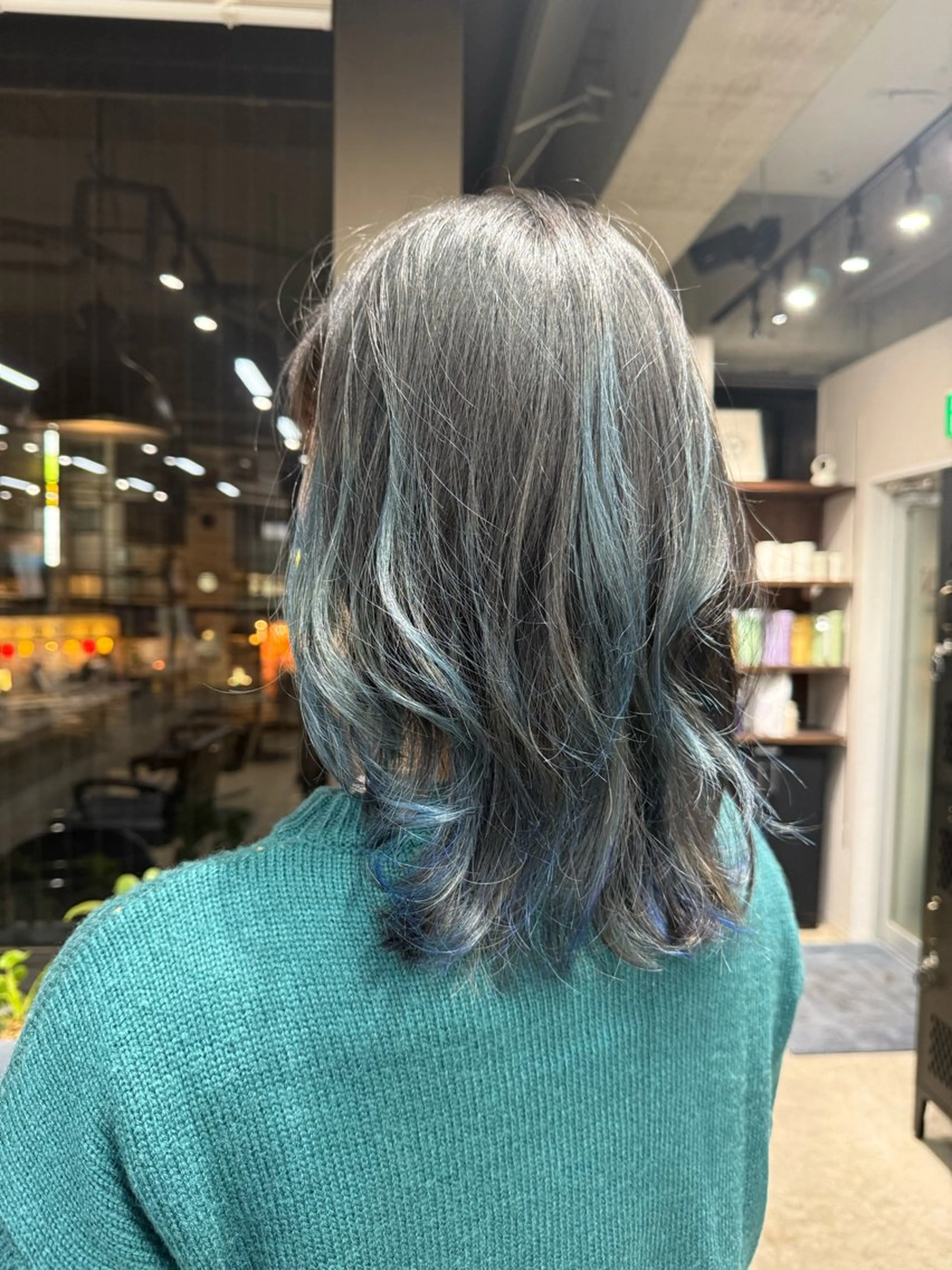 カラー ブリーチ ブルーカラー ブルーグレー ヘアカラー ルシ🎨/ハイトーン デザイン/髪質改善のヘアスタイル