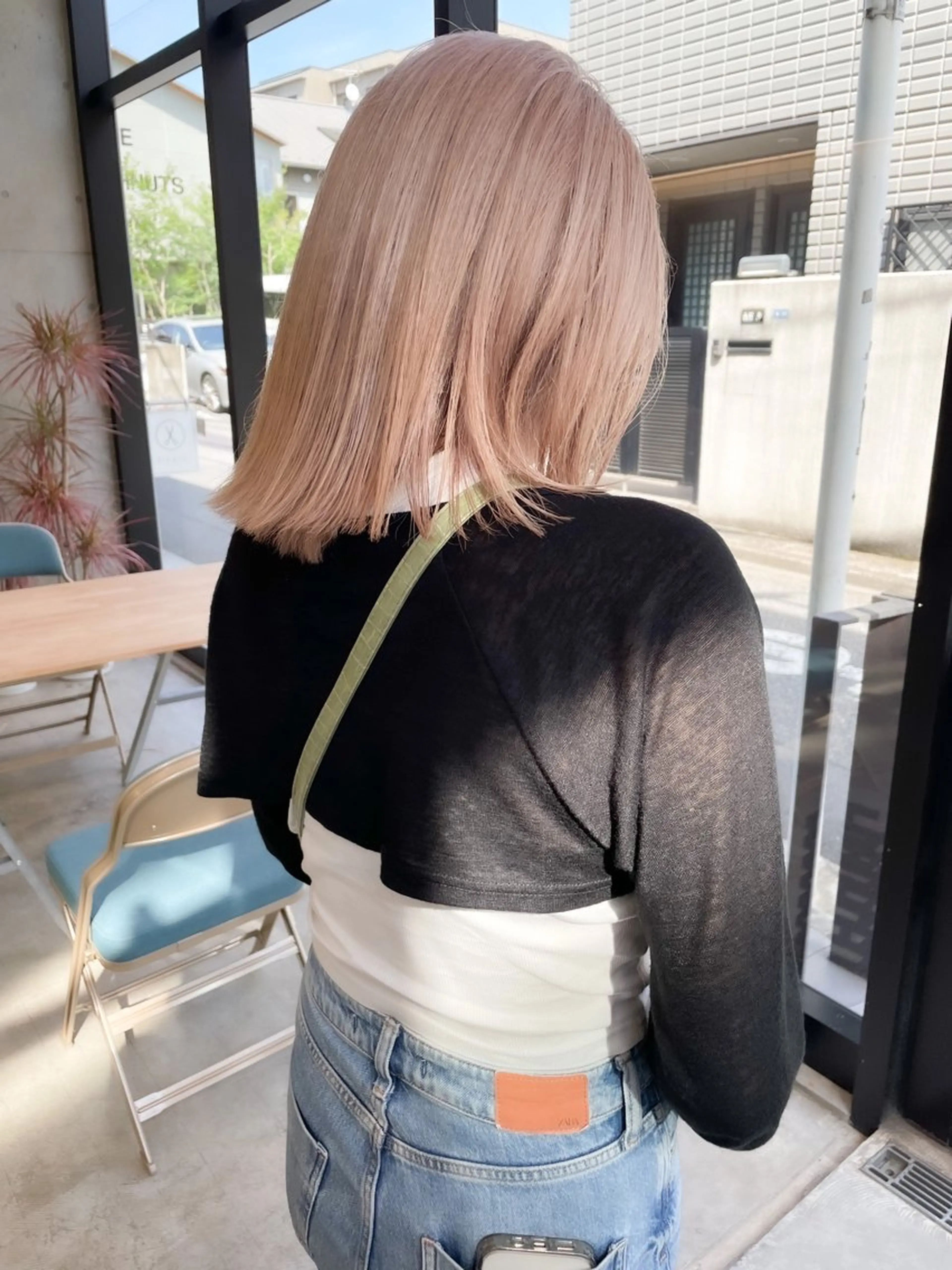 ショート カラー ヘアアレンジ ミニボブ/ブリーチ 🌈MISATOのヘアスタイル